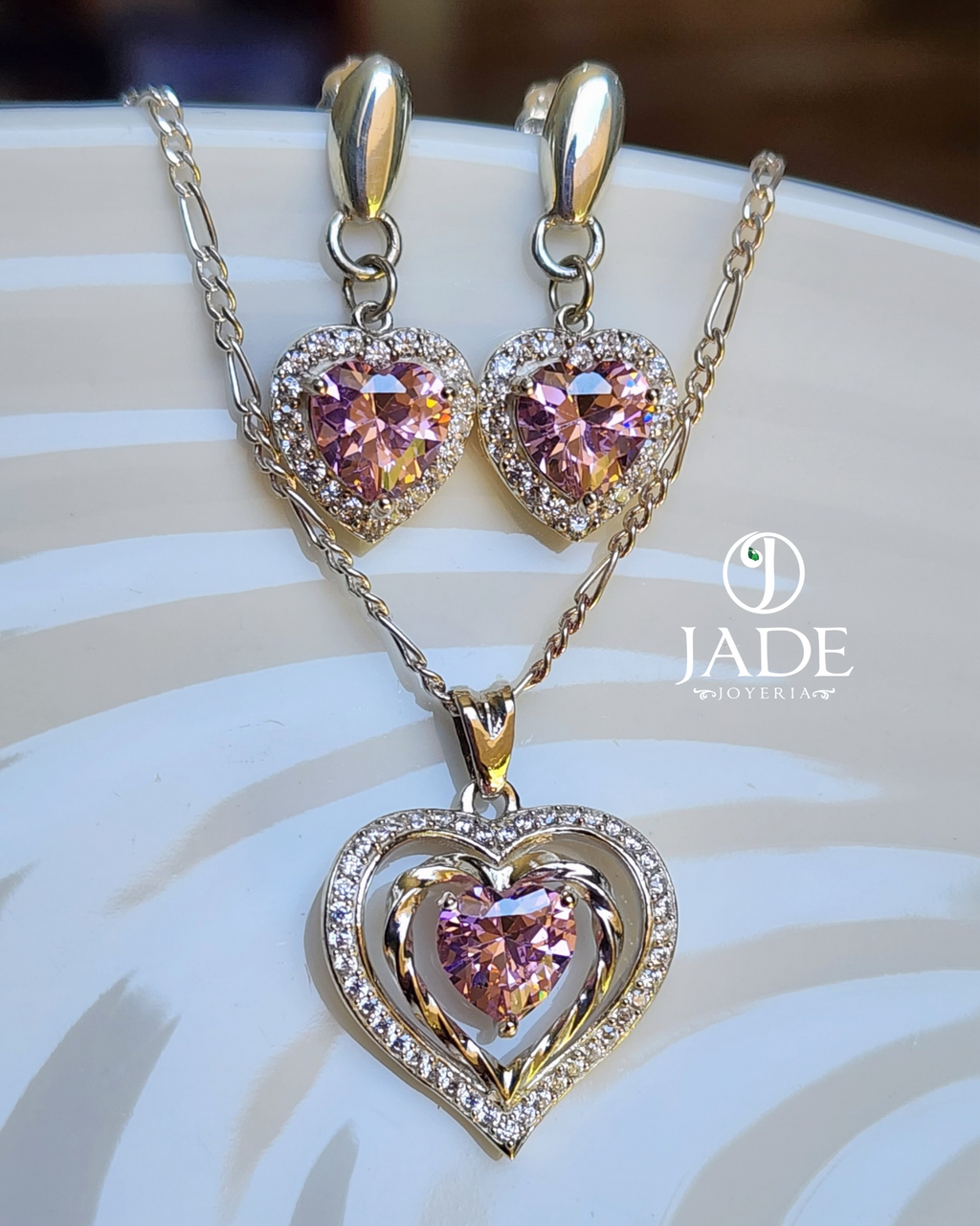 Juego de aretes y collar Amore en plata ley