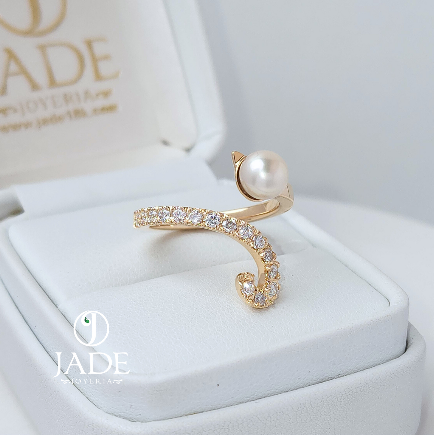 Anillo forma de gato en oro 18k✨️