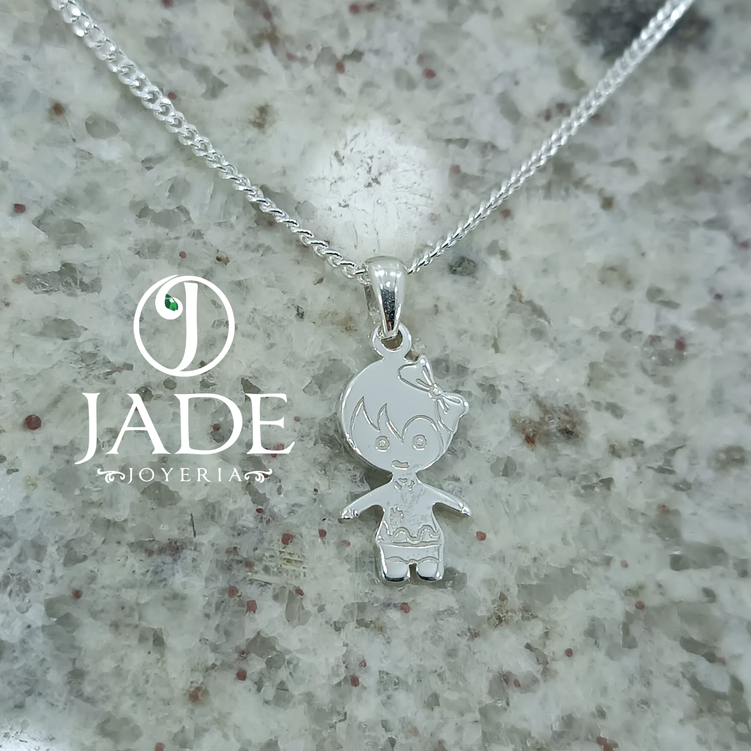 Dije de niña en relieve plata ley