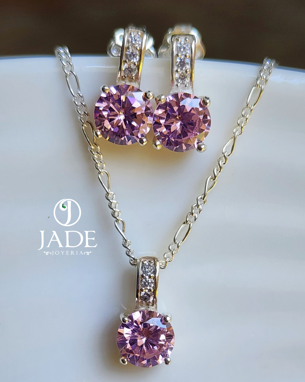 Juego de aretes y collar Mery en plata fina