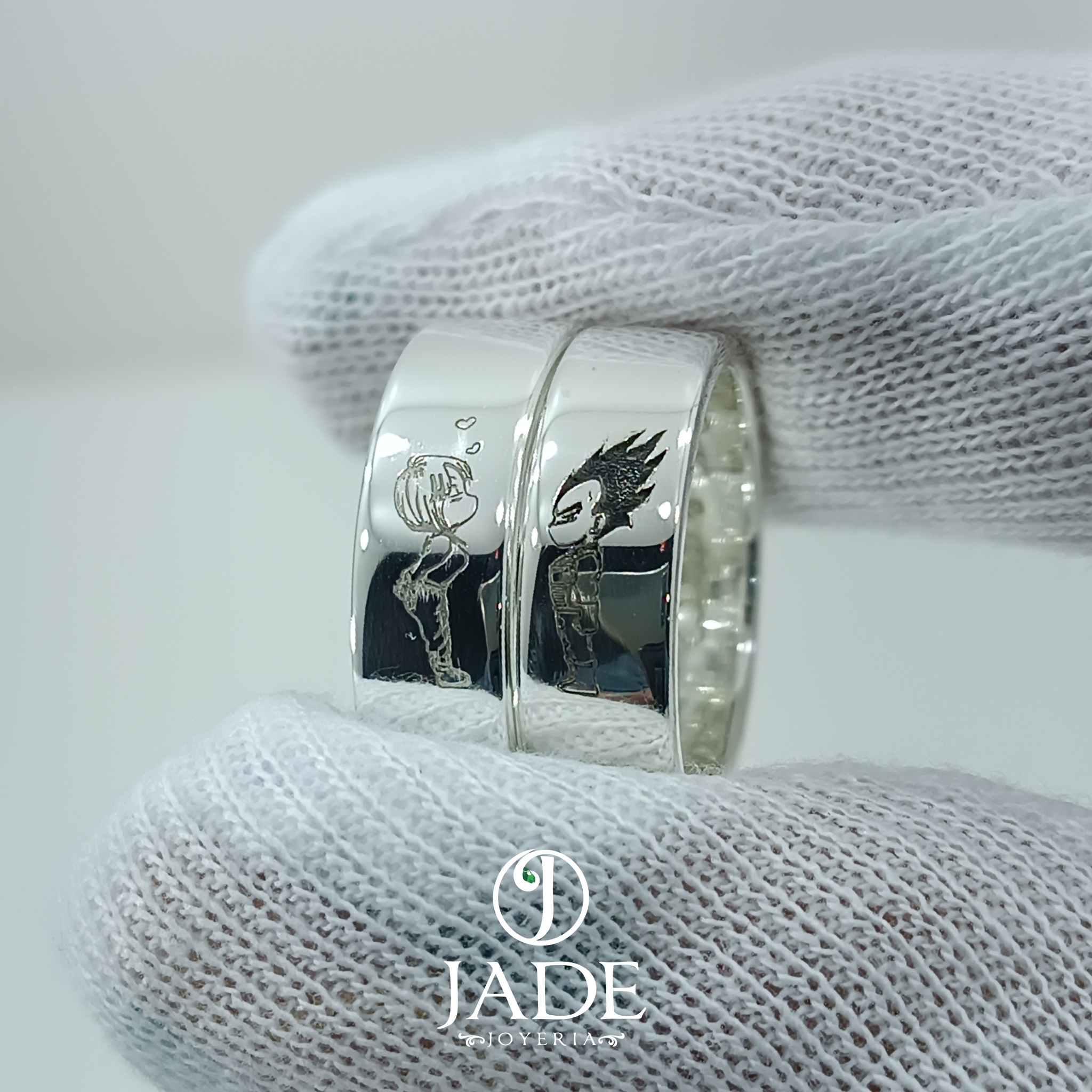Alianzas de matrimonio personalizadas con temática de Bulma y vegeta en plata ley