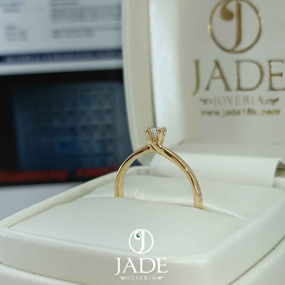 Anillo de Compromiso Mia