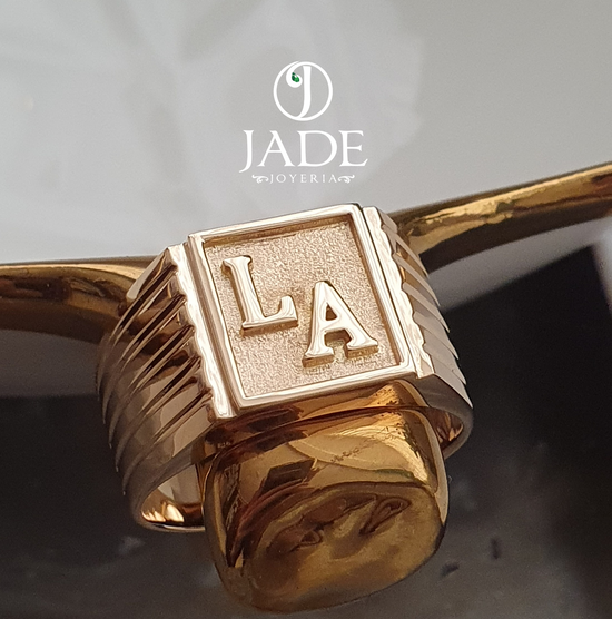 Anillo Chevalier 5 Líneas personalizado en oro 18k – Jade18k (vista 4)