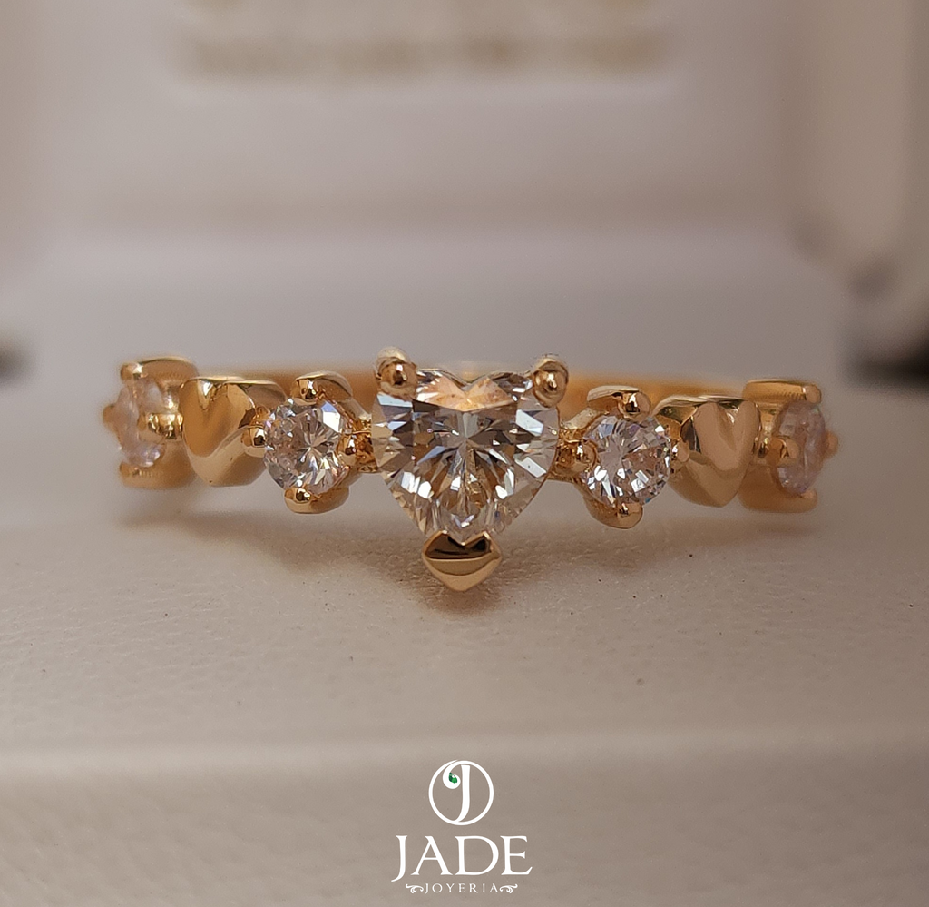 Anillo de Corazones