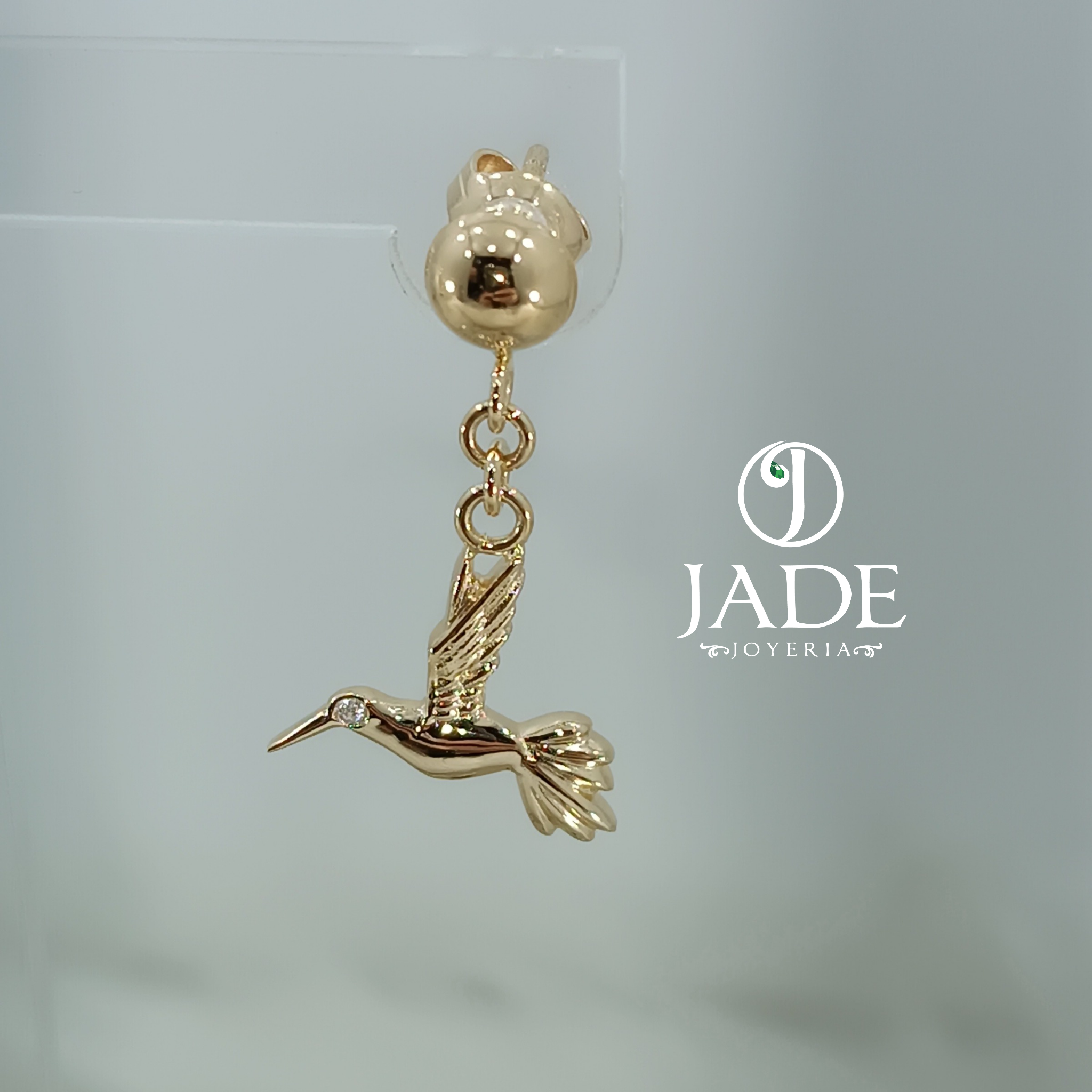 Aretes colgantes de colibrí