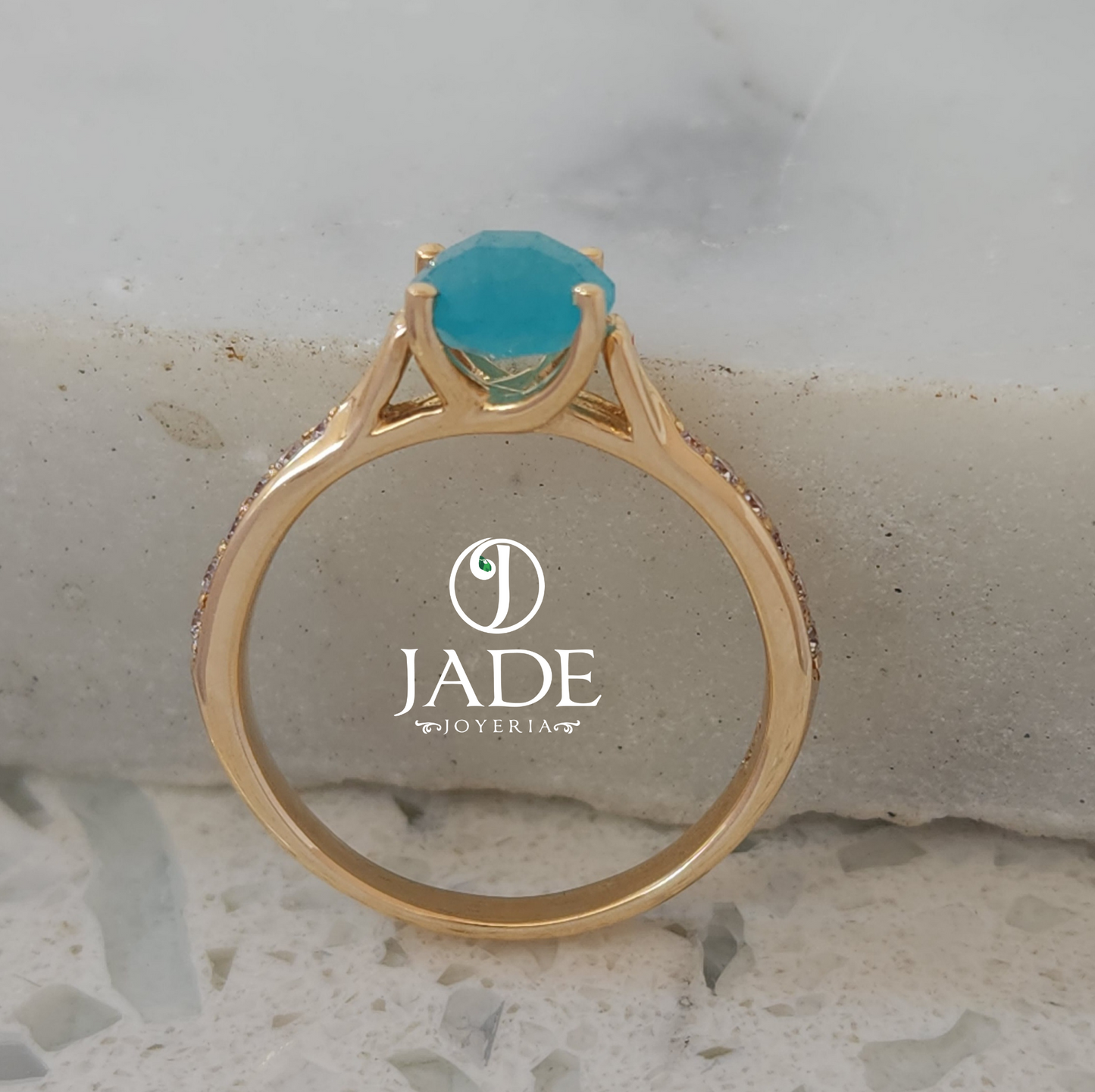 Anillo Jade en oro 18k