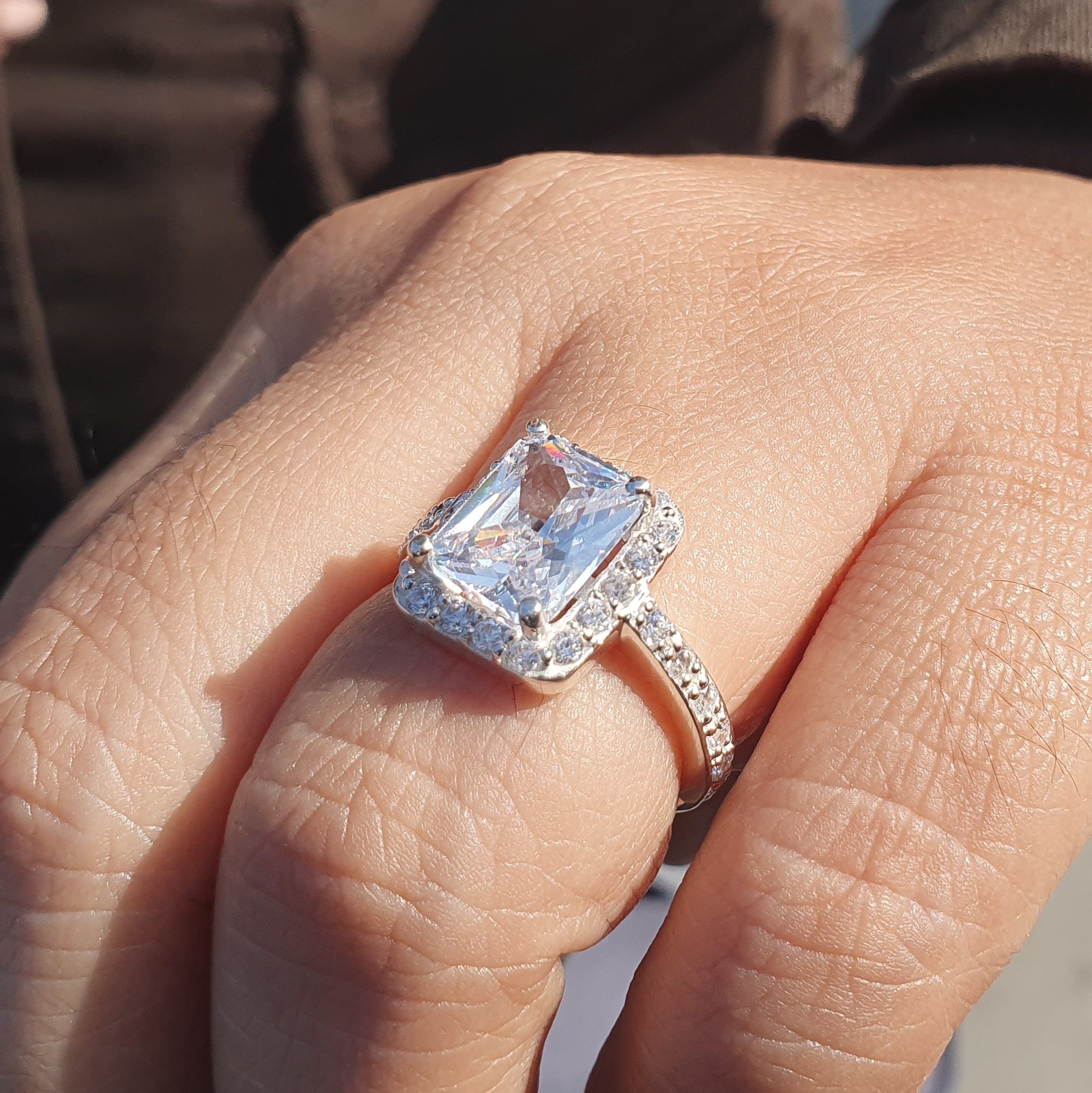 Anillo Julia de Compromiso en Plata