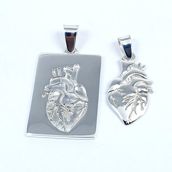 Dijes para Pareja Placa y Corazón Plata Ley – Jade18k (vista 3)