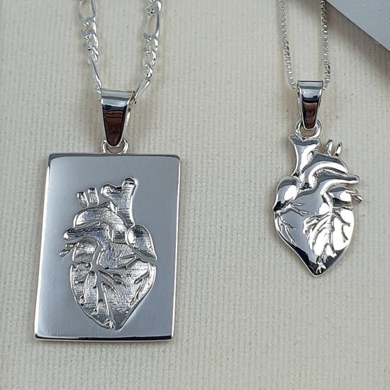Dijes para Pareja Placa y Corazón Plata Ley – Jade18k