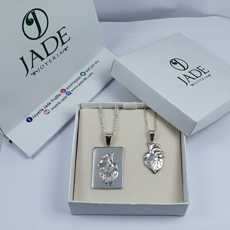 Dijes para Pareja Placa y Corazón Plata Ley – Jade18k (vista 5)