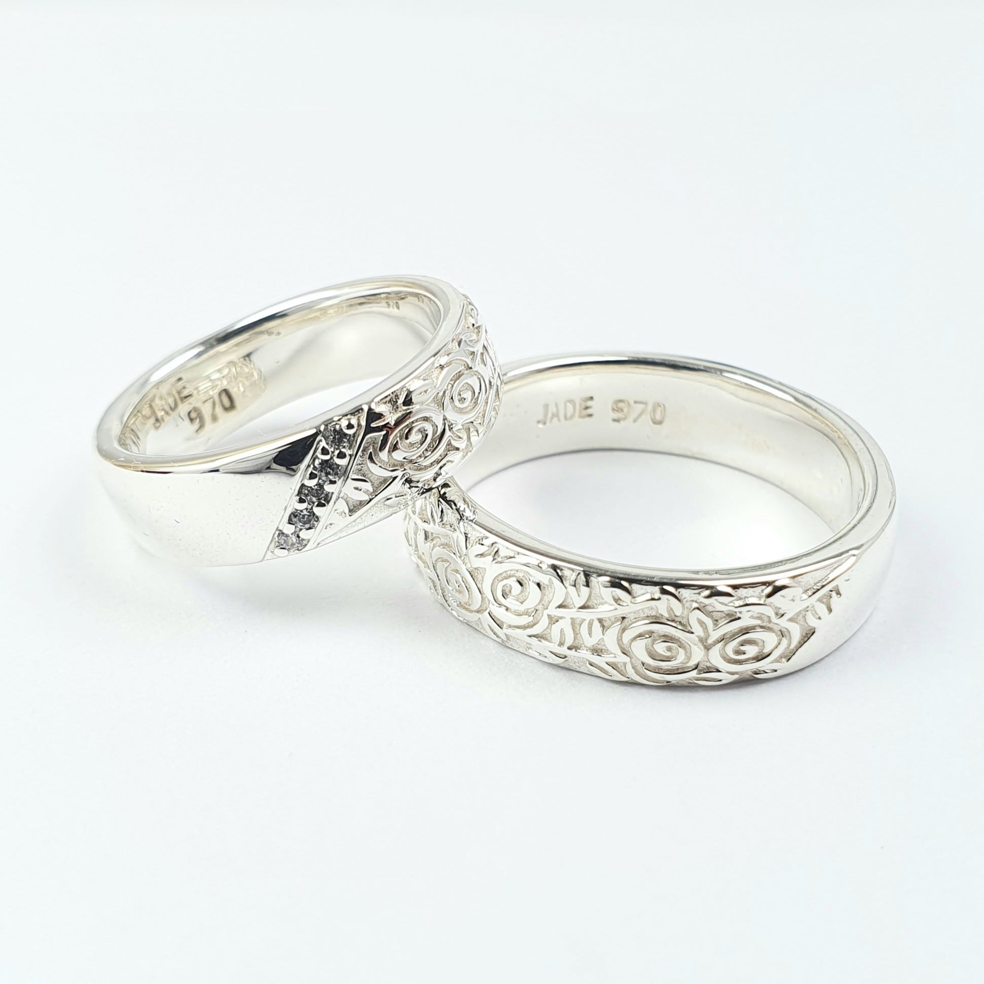 Alianzas en Plata Estilo Labrado Rosa con Piedras