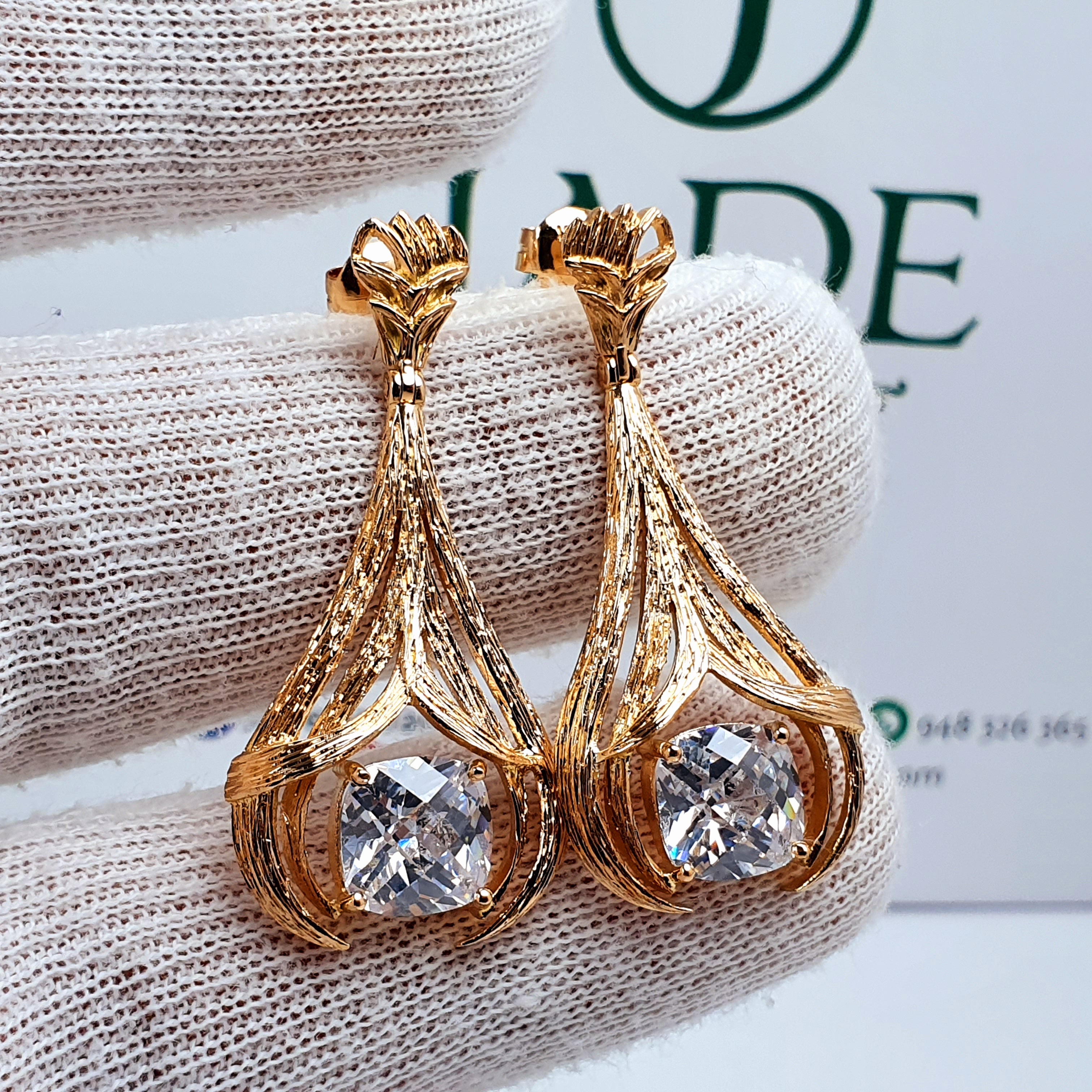 Aretes de Boda Labrados en Oro 18k