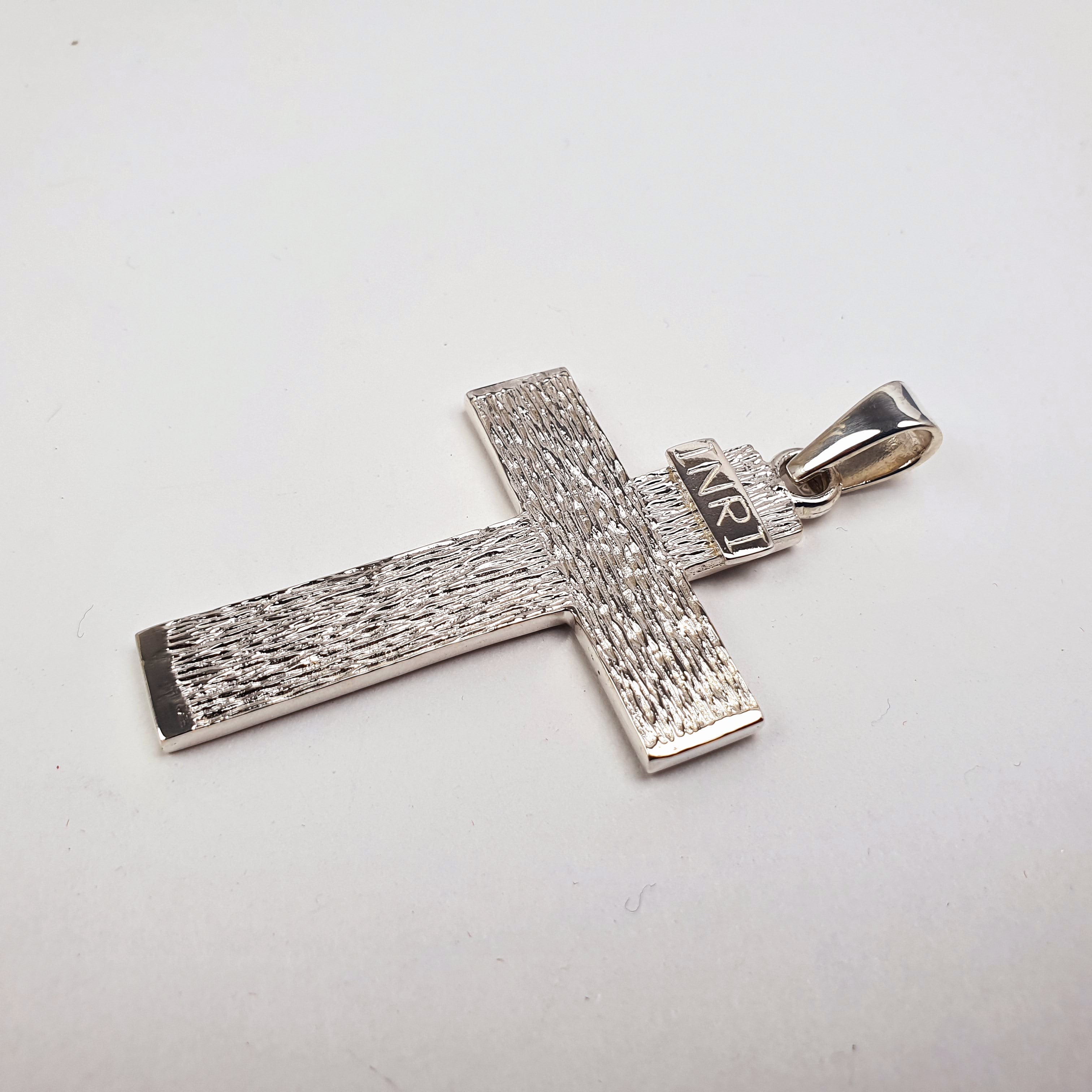 Cruz Inri en Plata Ley