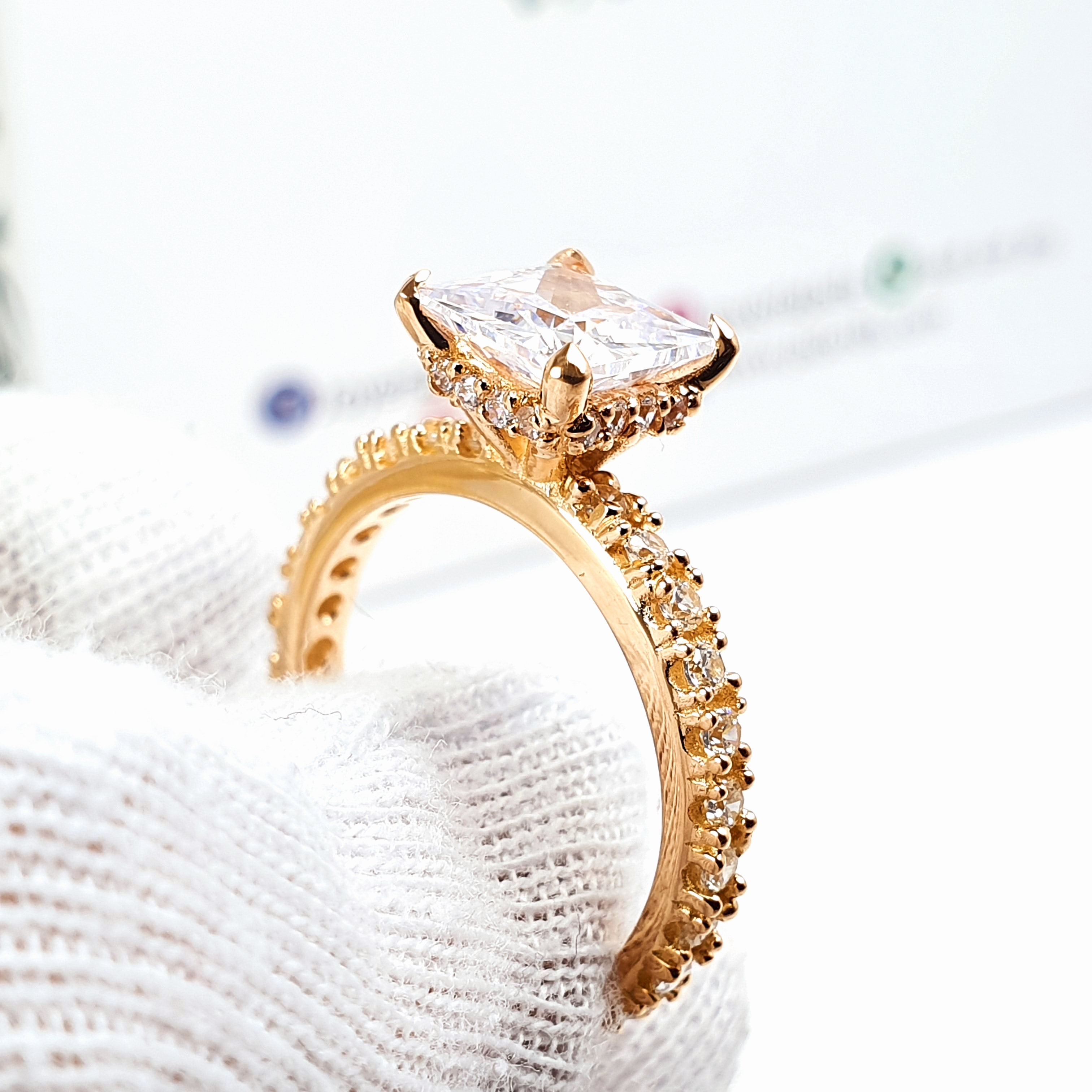 Anillo de Compromiso Nora
