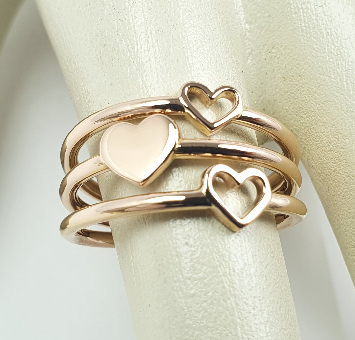Anillo de Corazón Triple