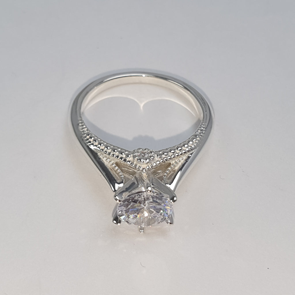 Anillo de Compromiso en Plata Solitario Premiun