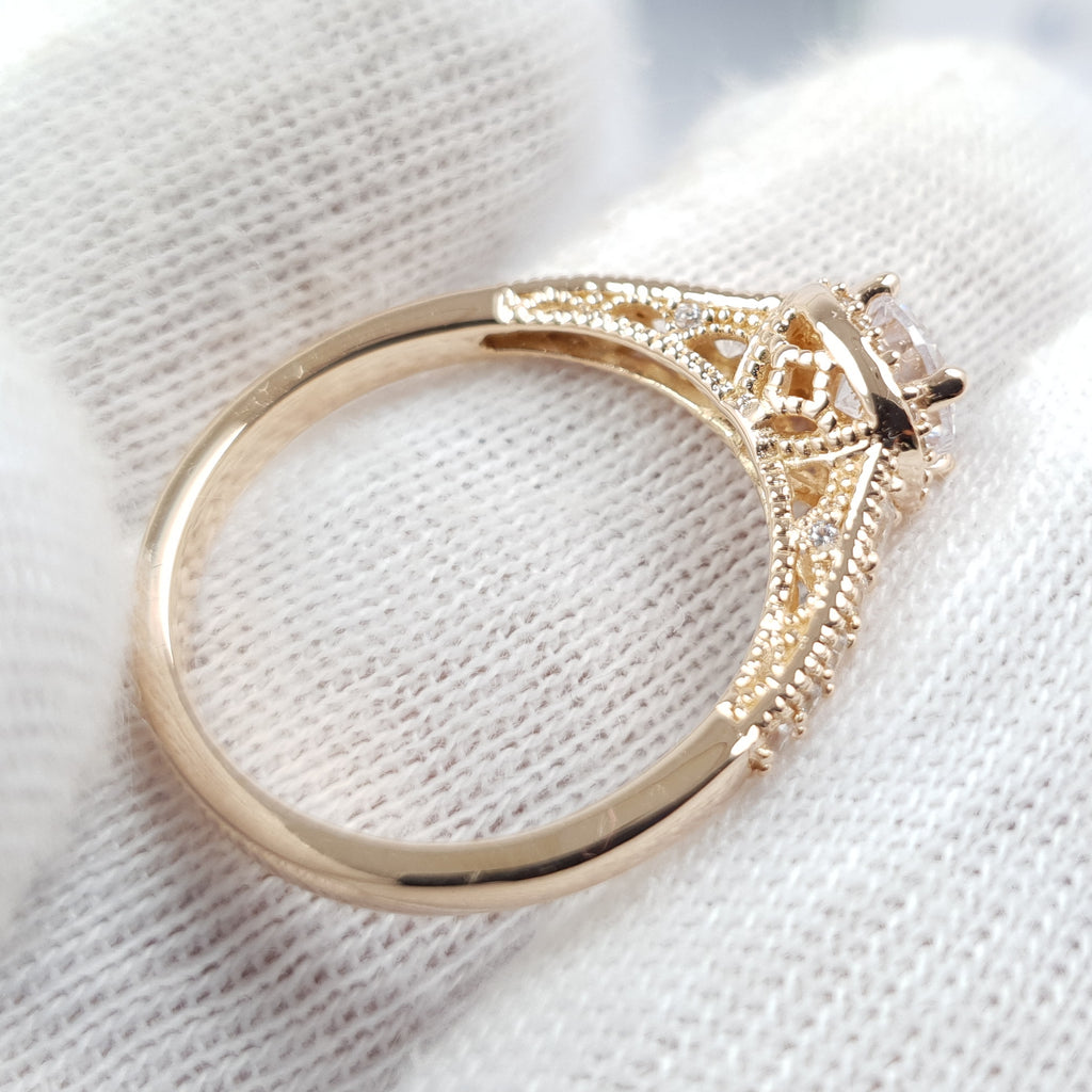Anillo Alba de Compromiso Con Piedra Blanca Oro 18k