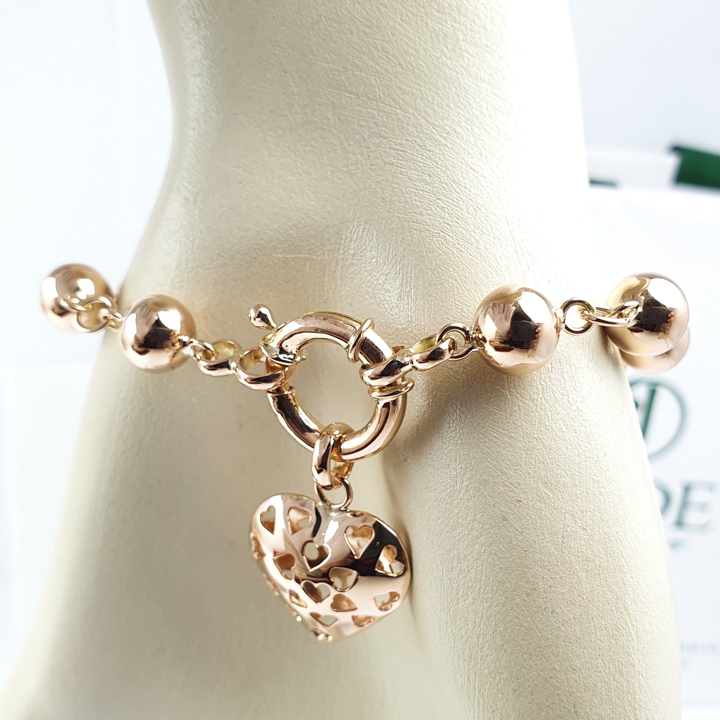 Pulsera de Bolitas con Dije de Corazón