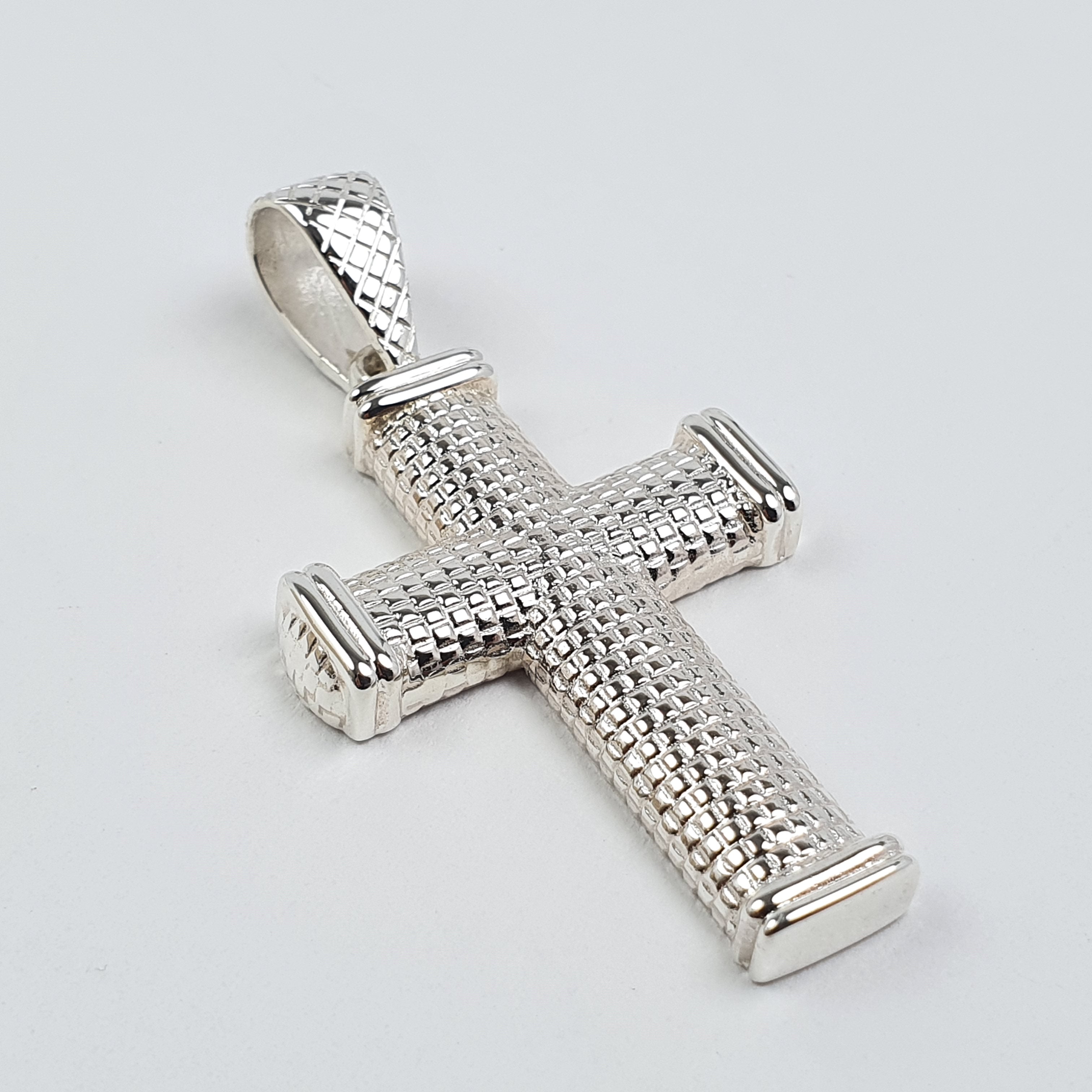 Dije de cruz para hombre