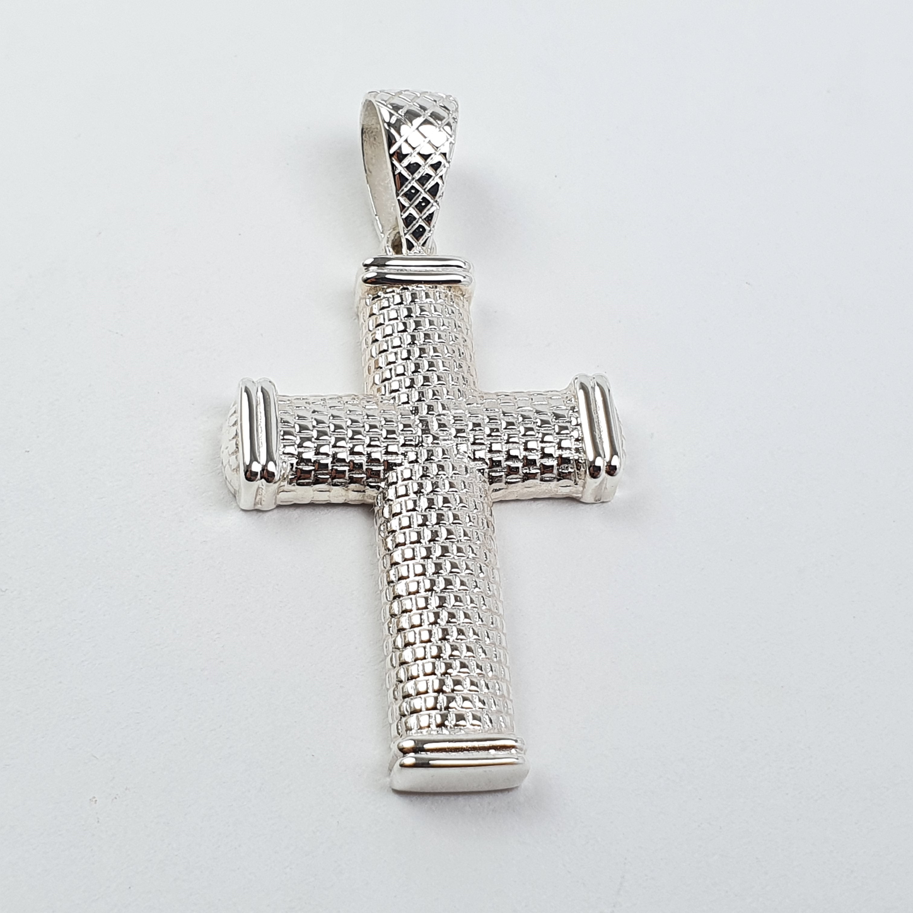 Dije de cruz para hombre