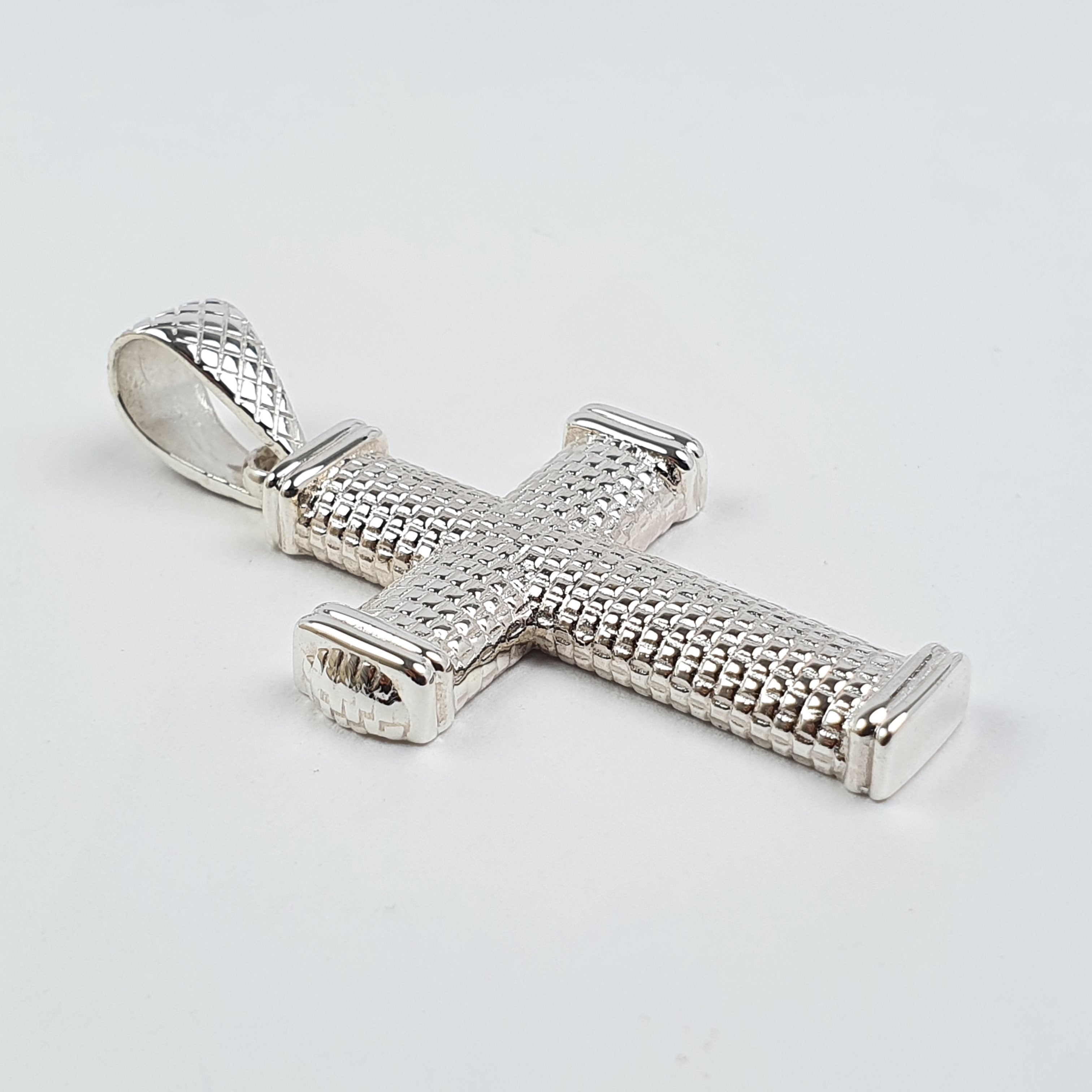 Dije de cruz para hombre