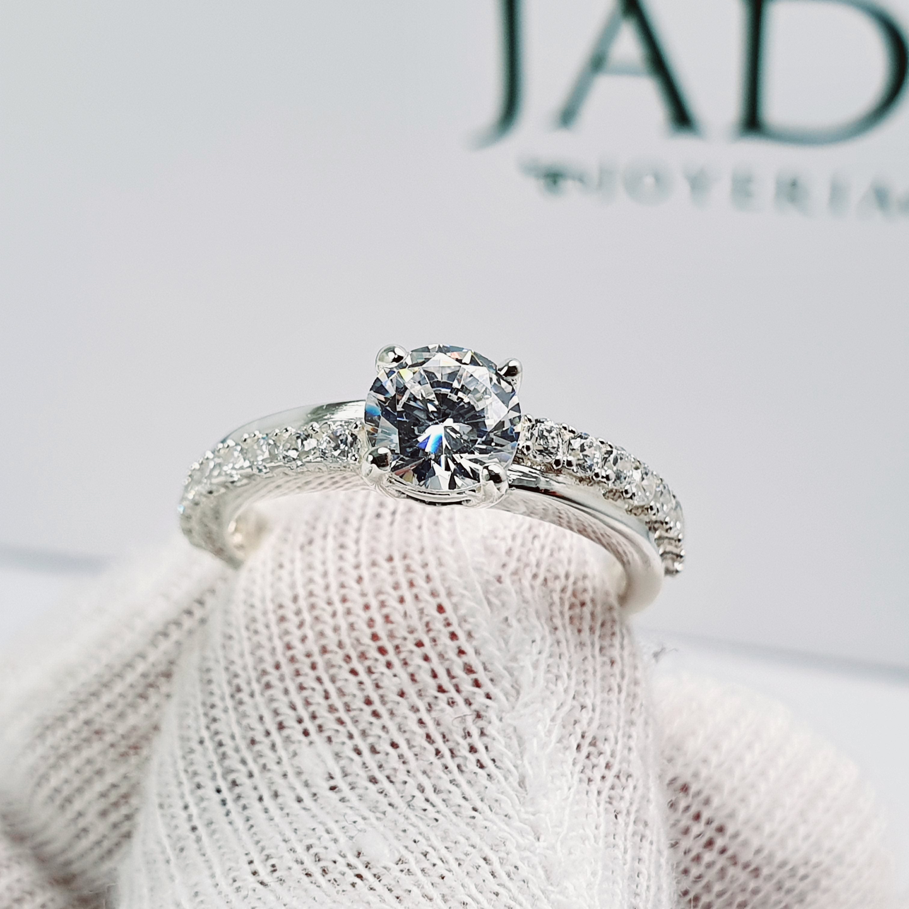 Anillo de Compromiso Plata "Fernanda"