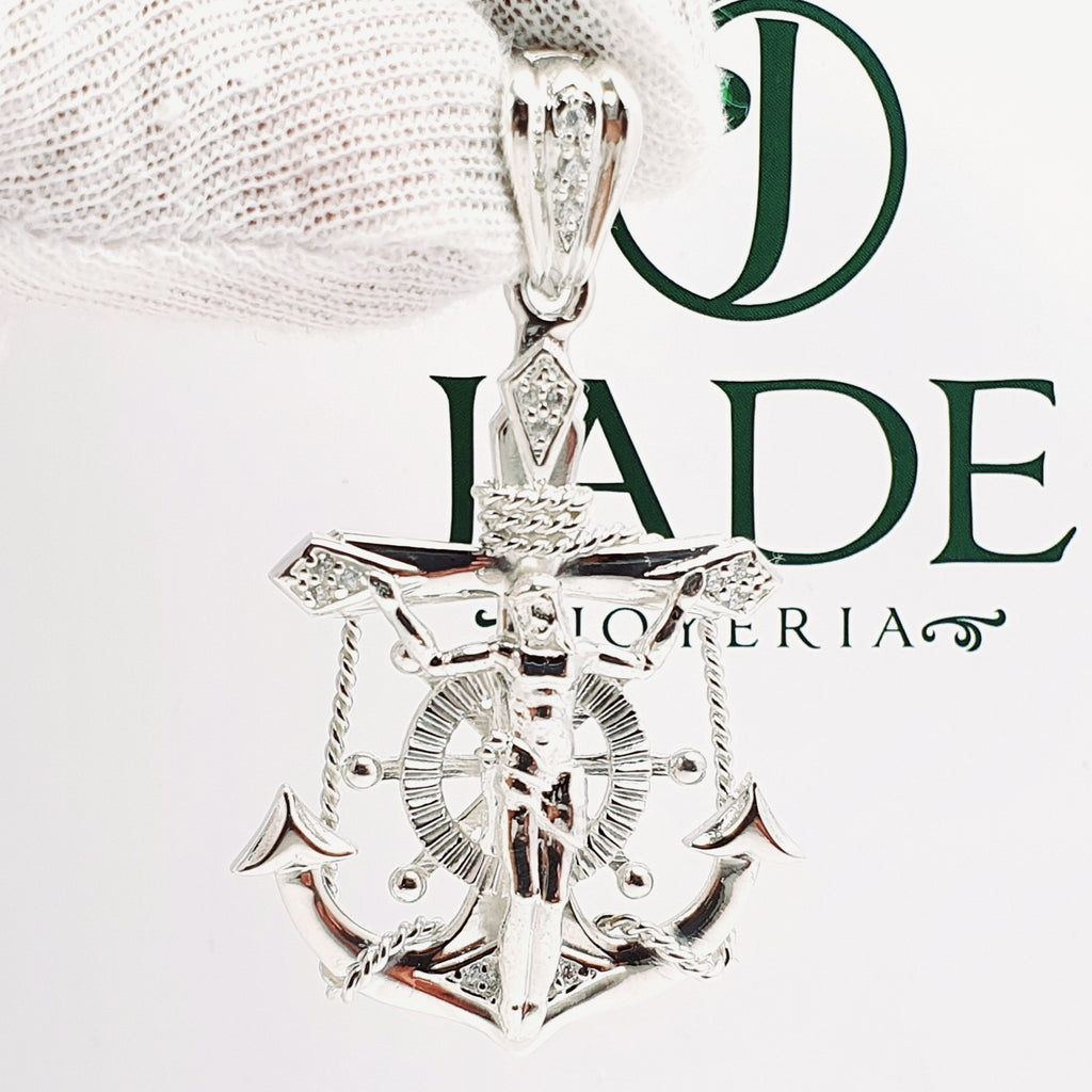 Dije de Ancla con Cristo para Varón
