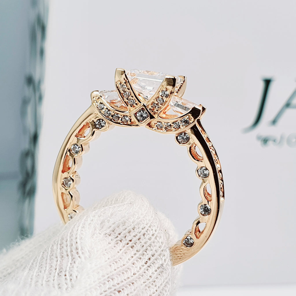 Anillo Amaya