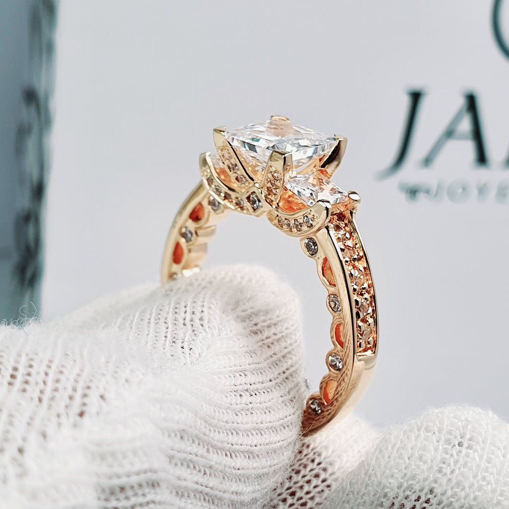 Anillo Amaya