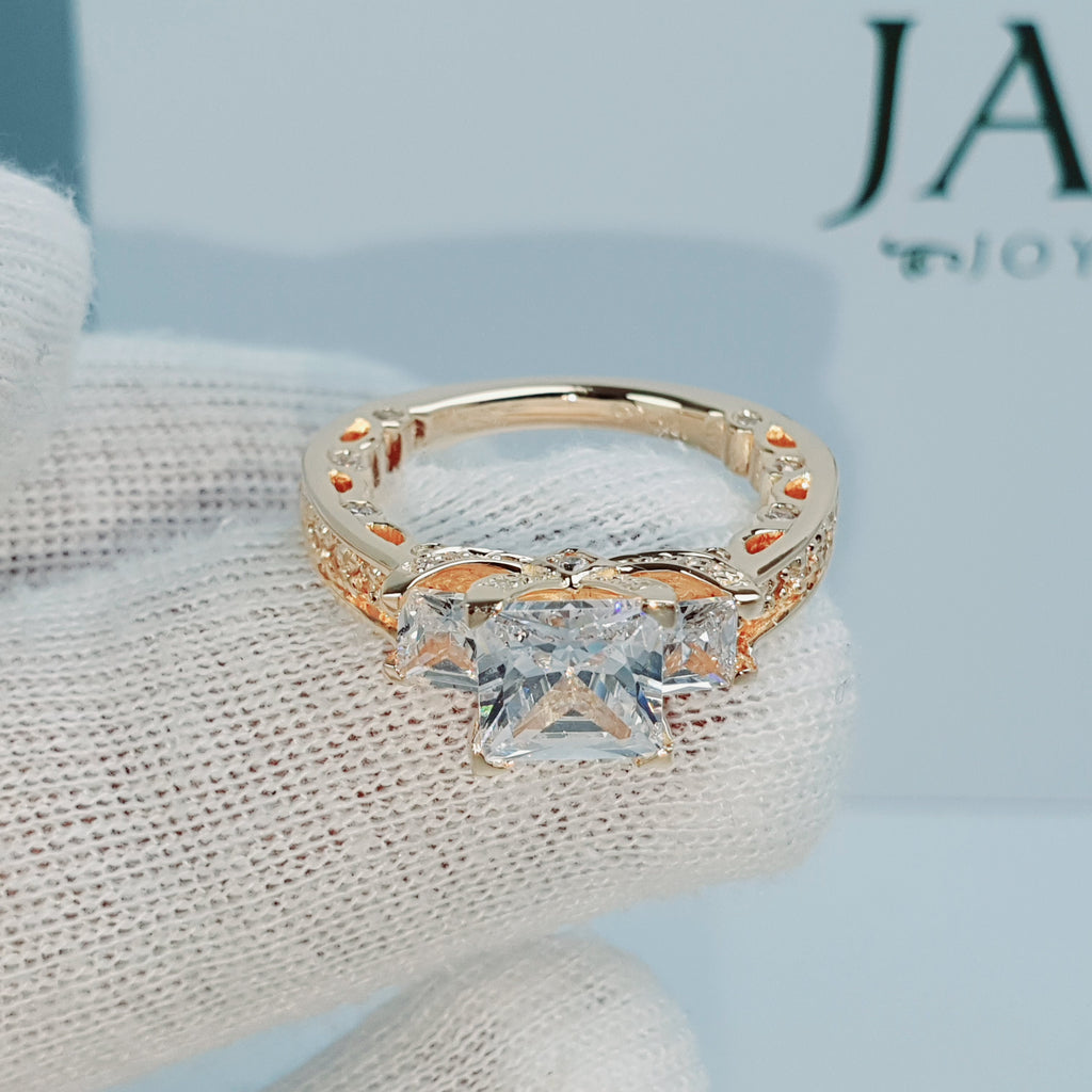 Anillo Amaya