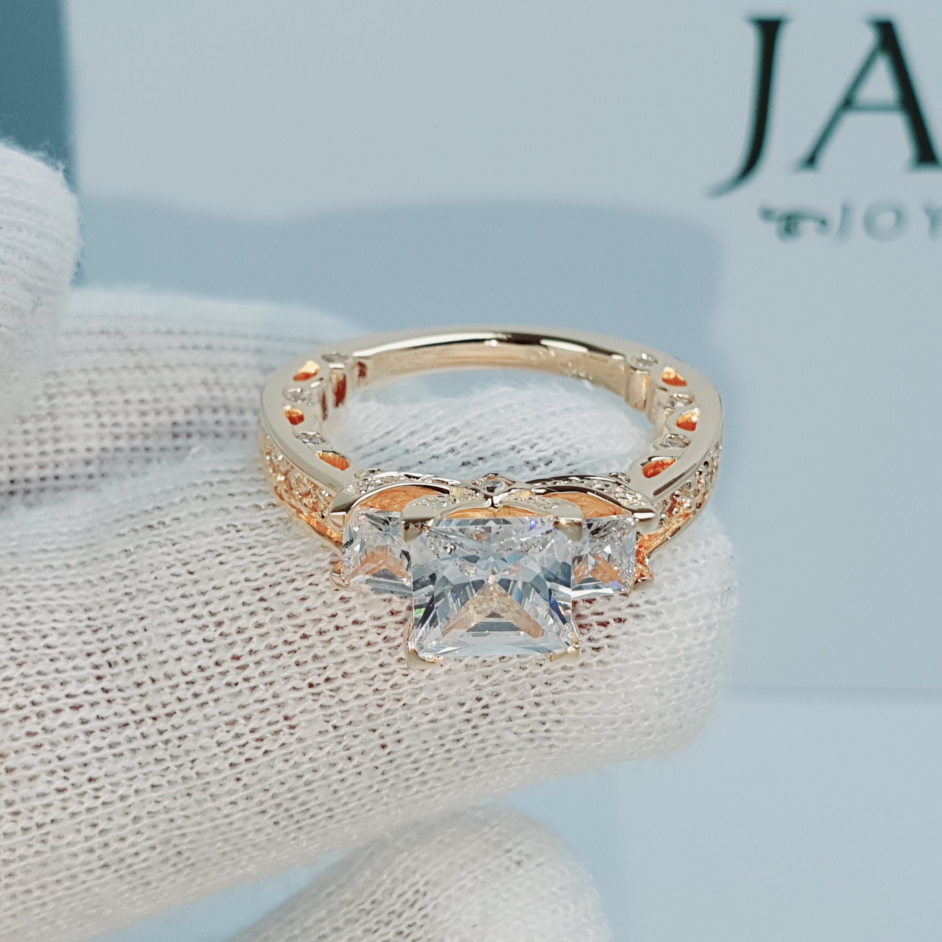 Anillo Amaya