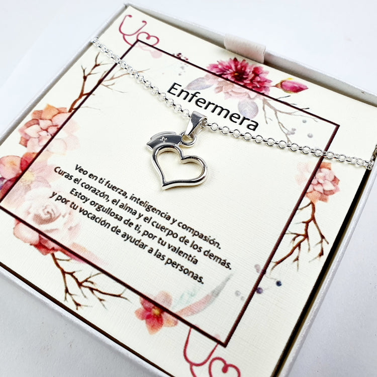 Dije de la enfermera en plata – Jade18k (vista 2)