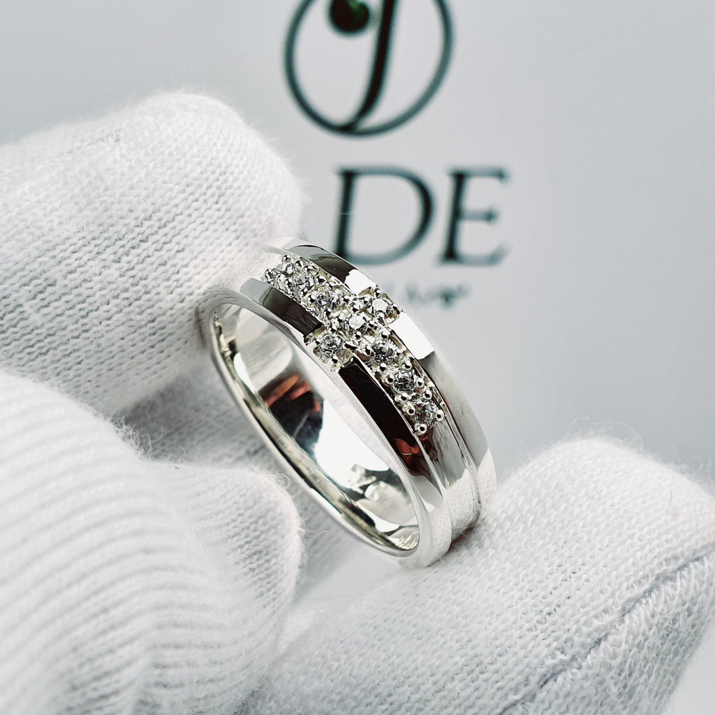 Anillo para Varón con Cruz en Plata