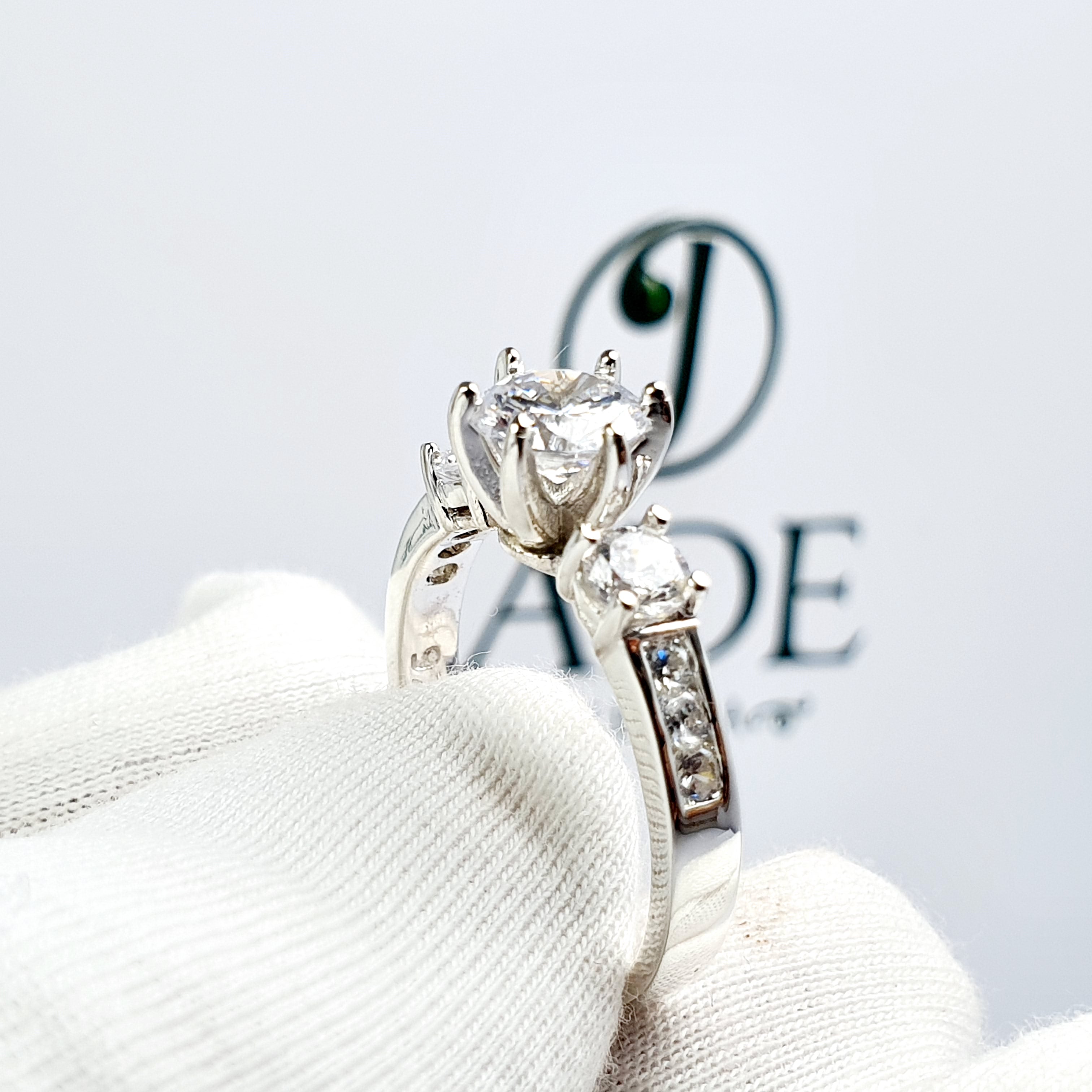 Anillo de Compromiso Plata " Leysi"