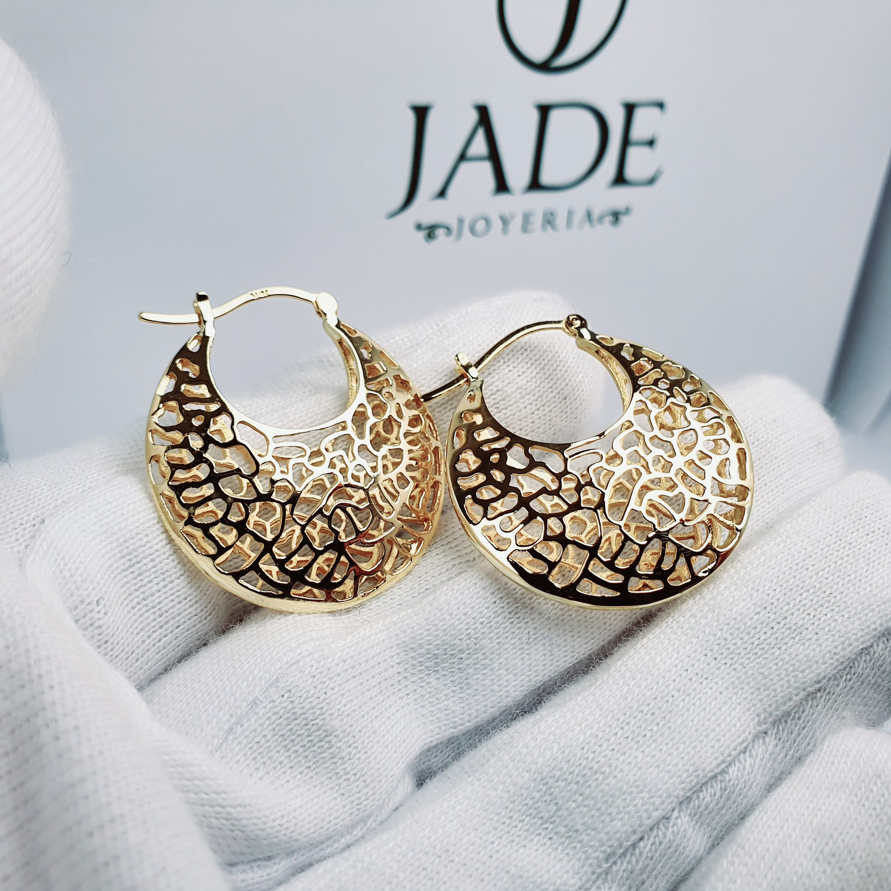 Argollas en Oro Caladas Tipo Globo