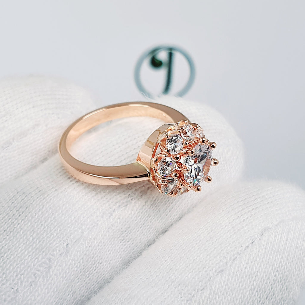 Anillo de compromiso tipo Roseta