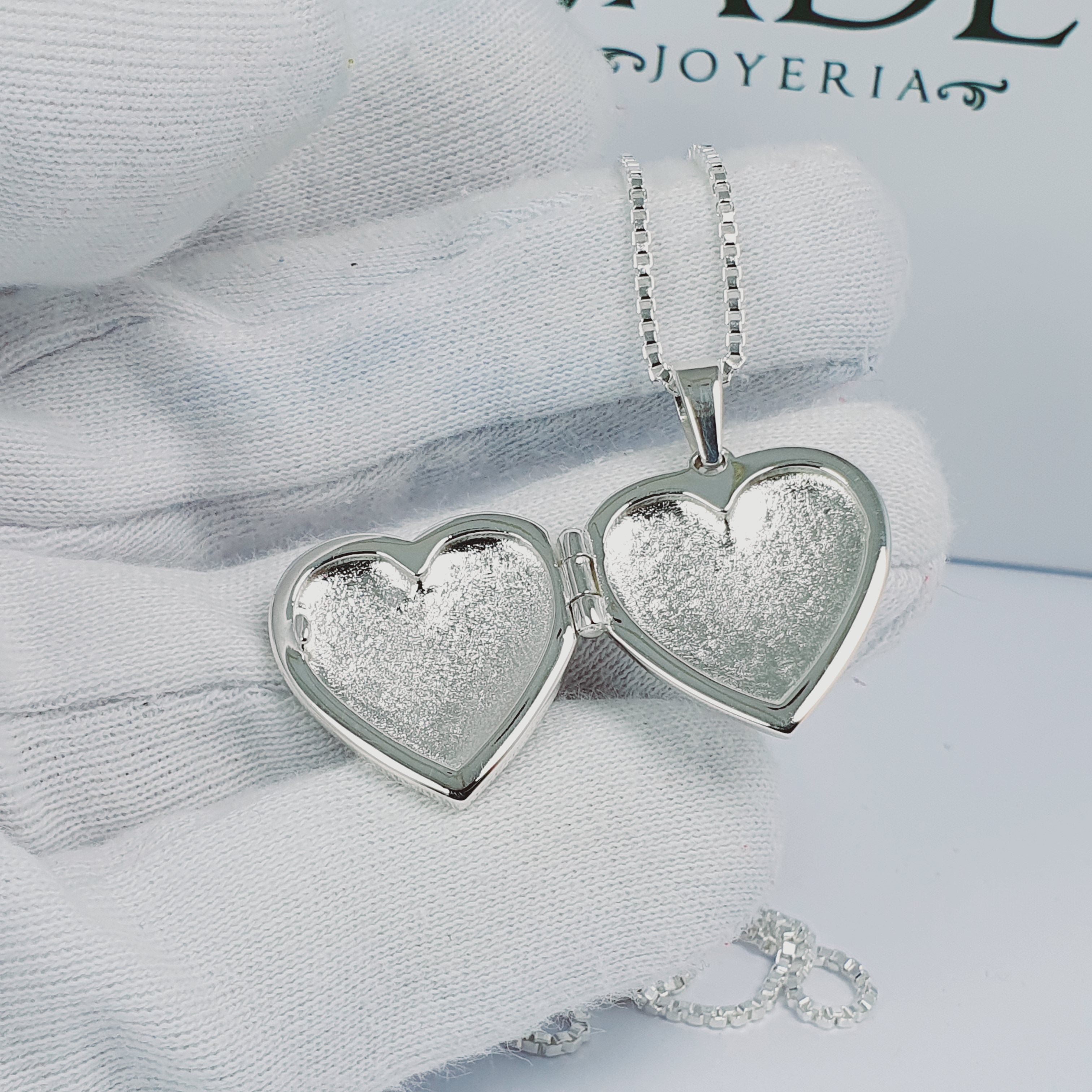 Relicario portafoto de corazon en plata ley 970