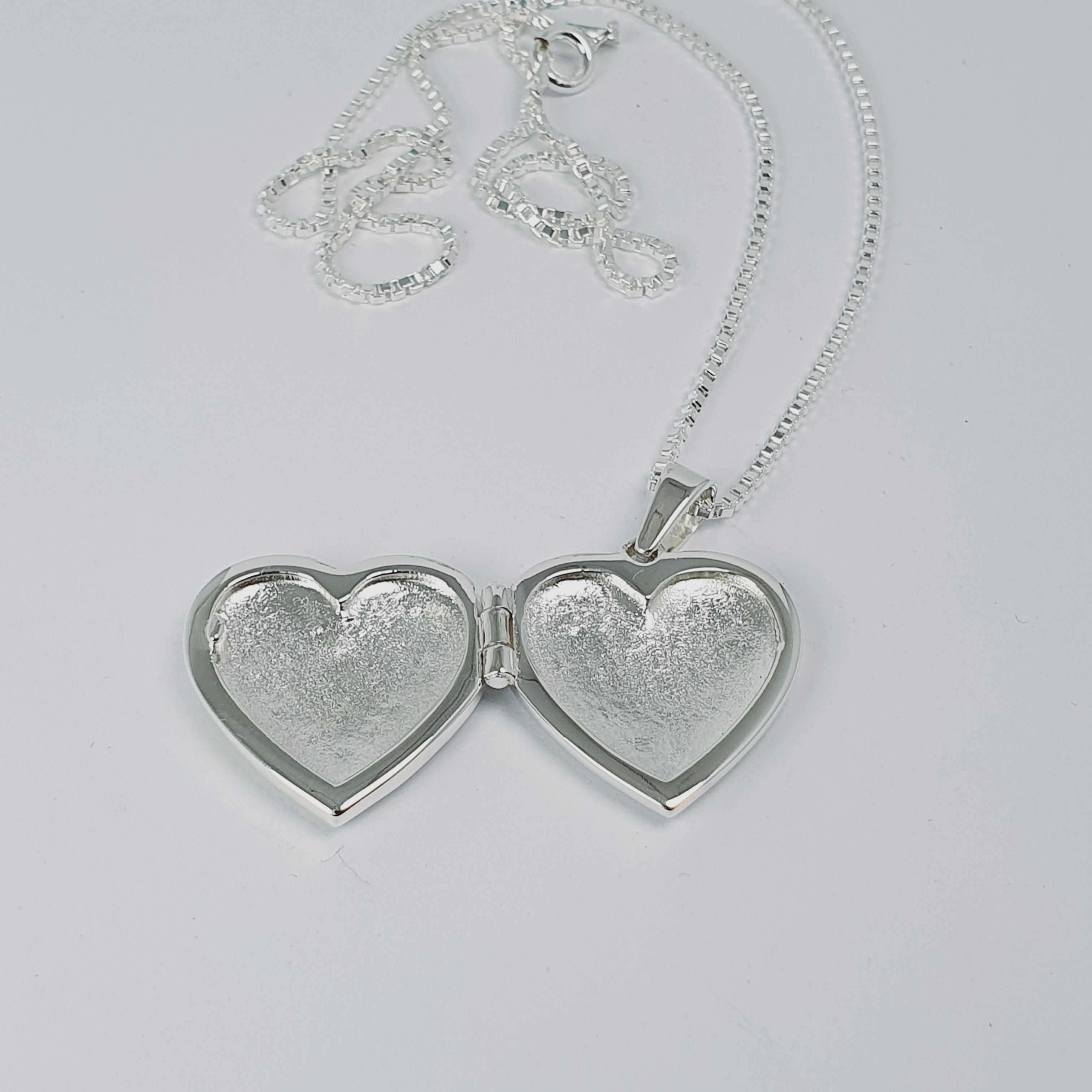 Relicario portafoto de corazon en plata ley 970