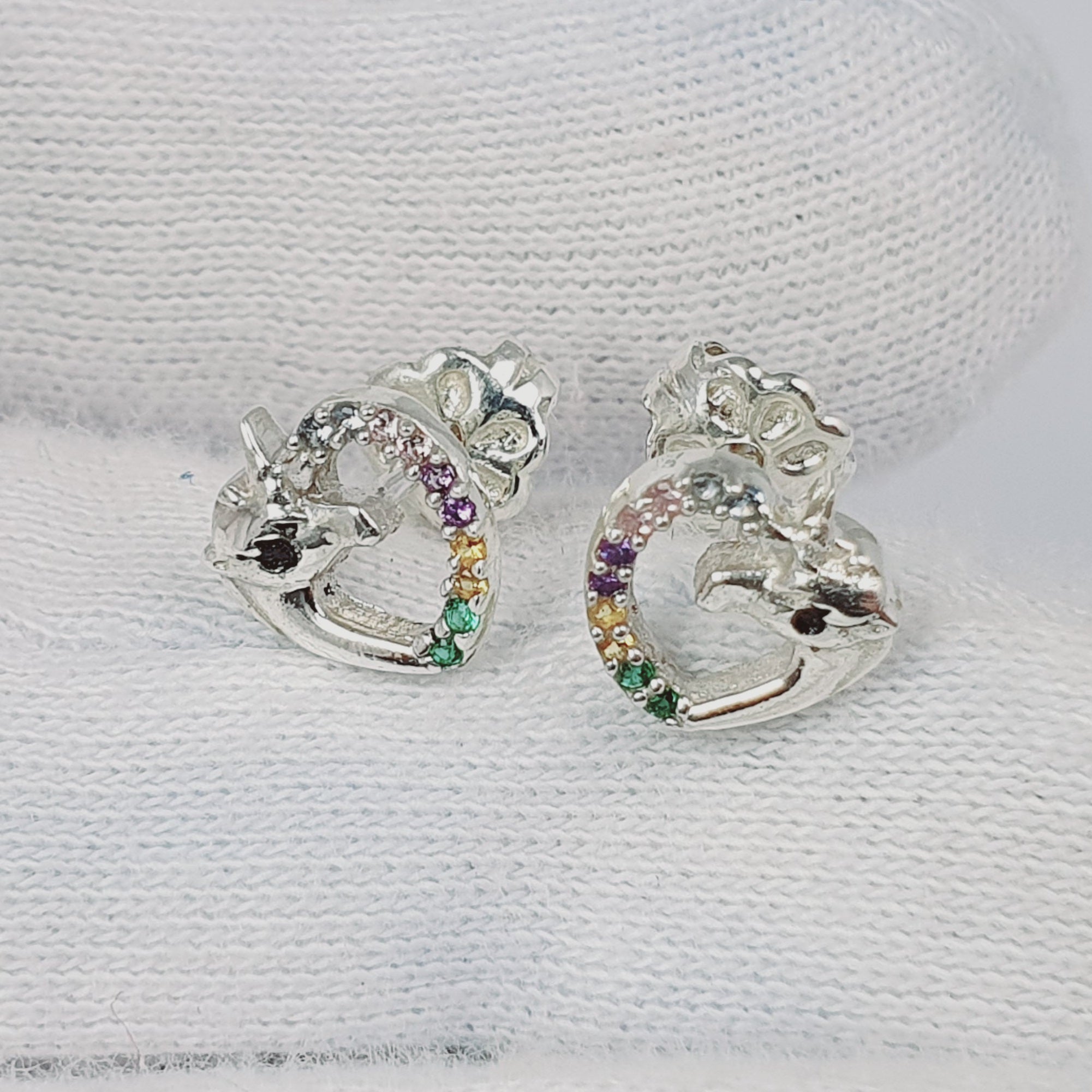 Aretes de unicornio en plata con piedras