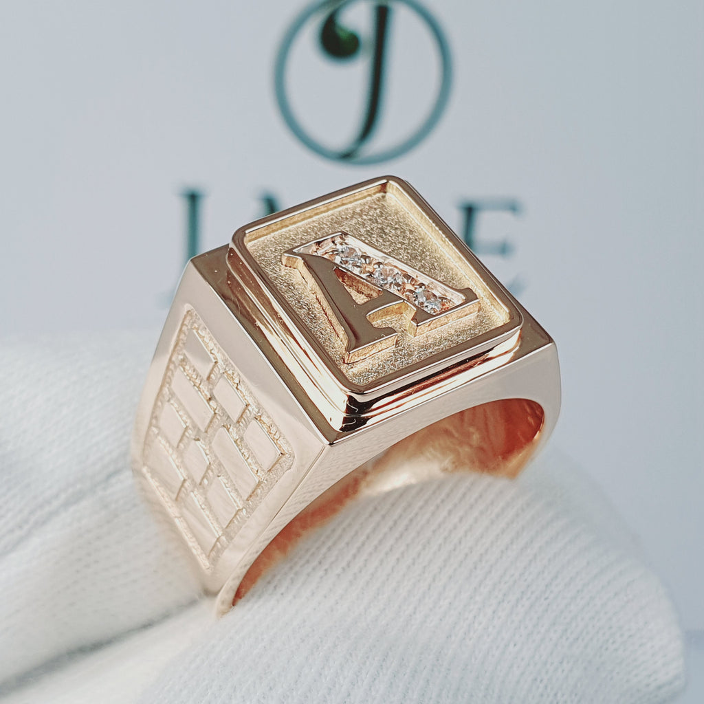 Chevalier personalizado para varon con letra oro 18k