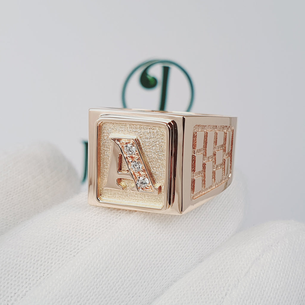 Chevalier personalizado para varon con letra oro 18k