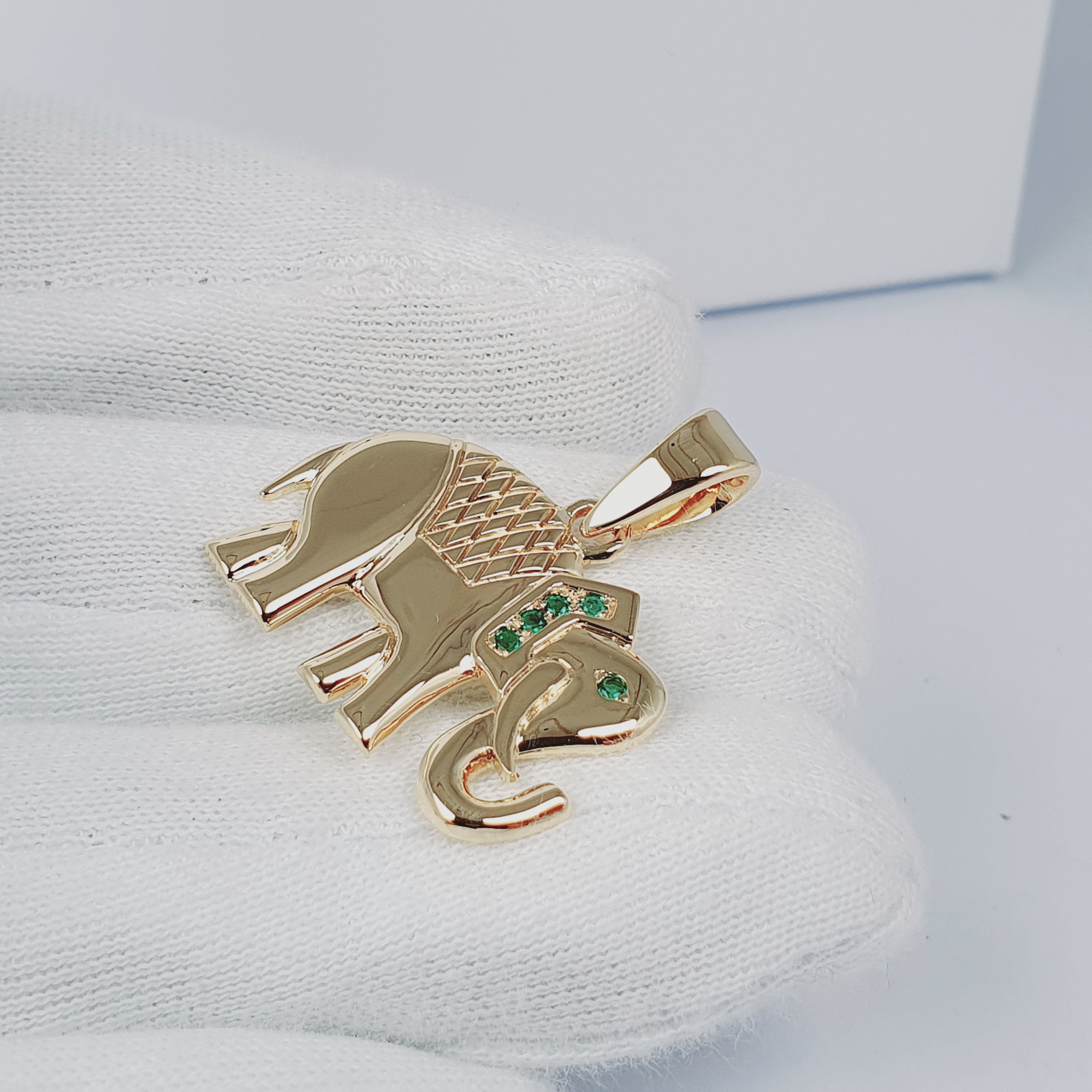 Dije Elefante 18k