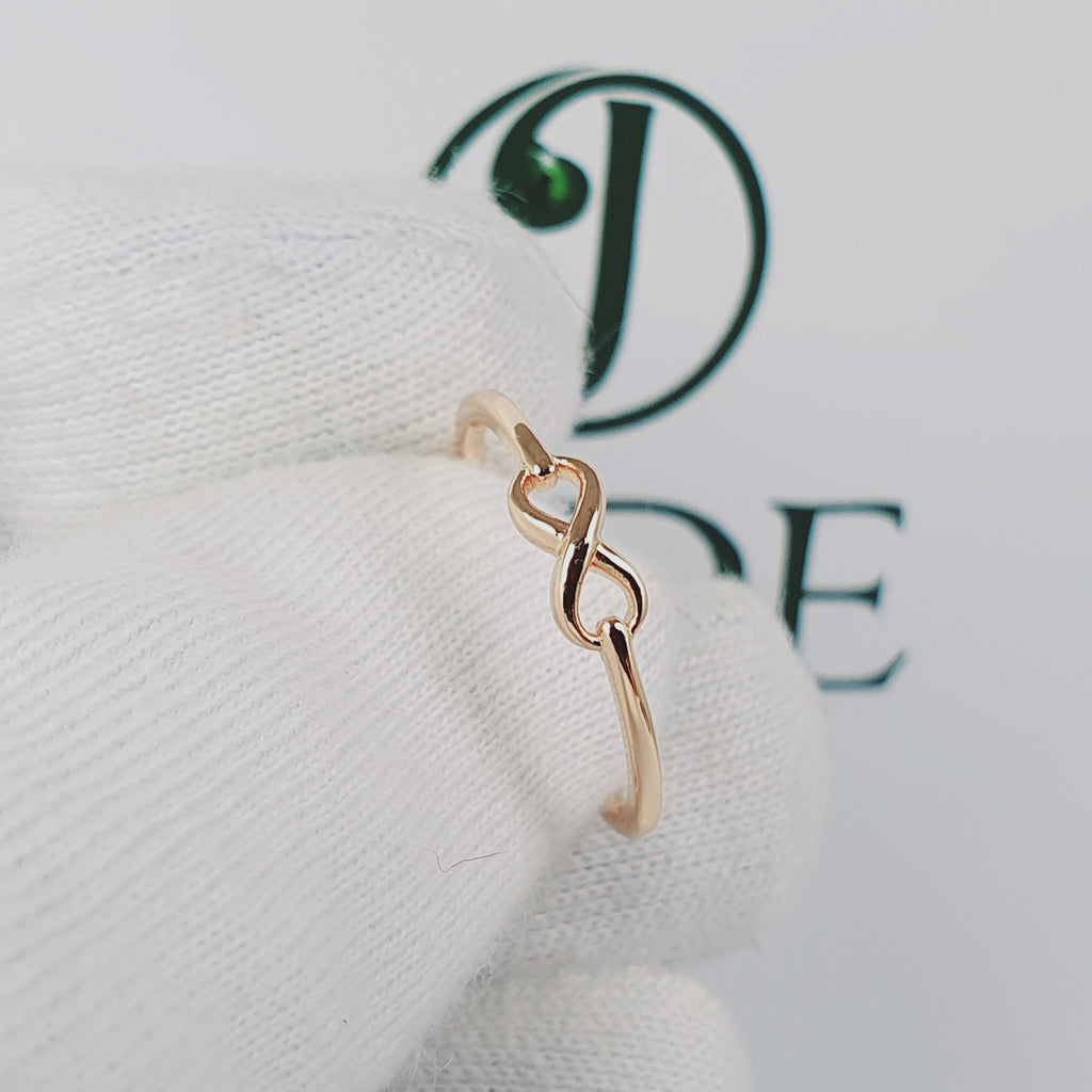 Anillo Infinito delicado para dama 18k oro