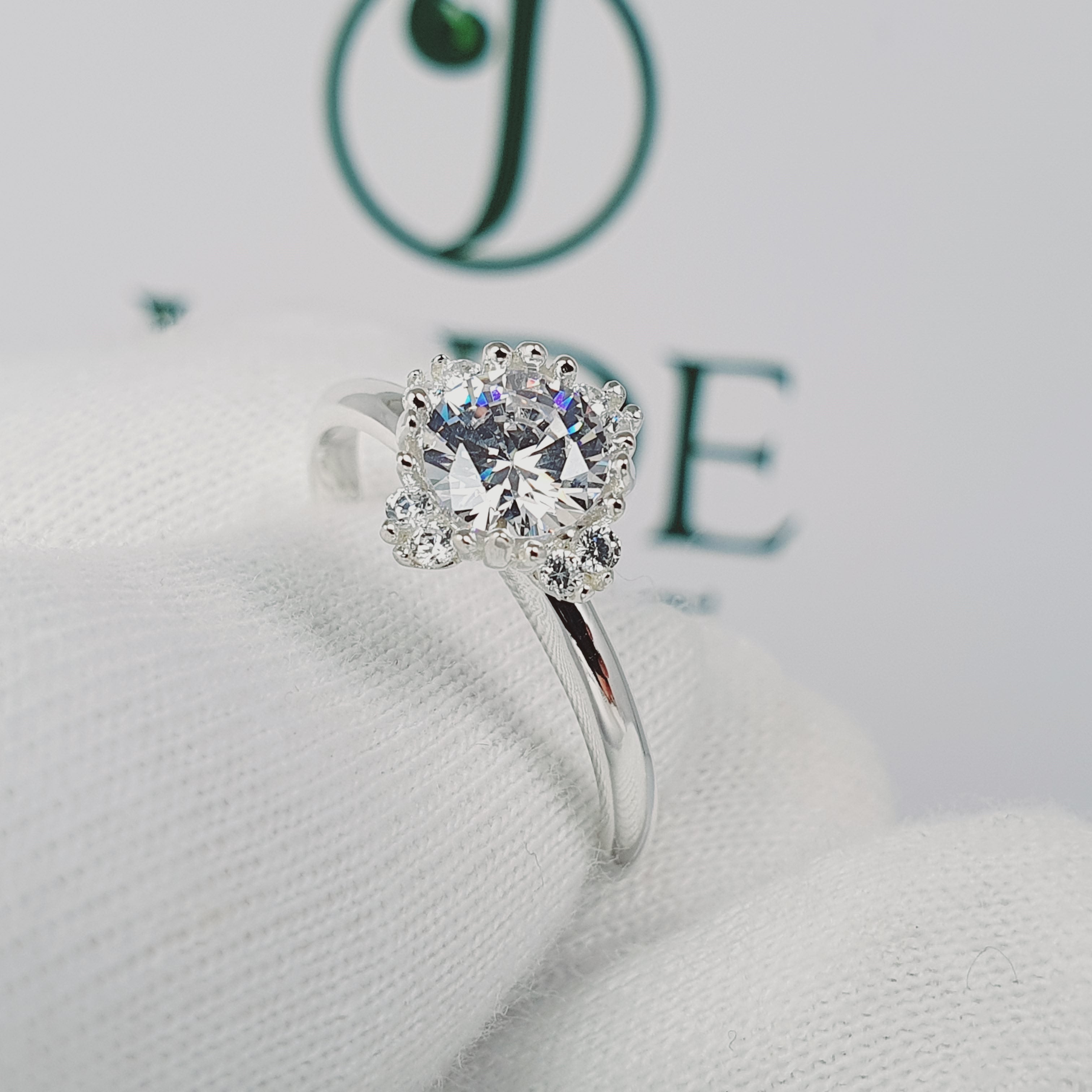 Anillo de Compromiso Plata "Damelia"