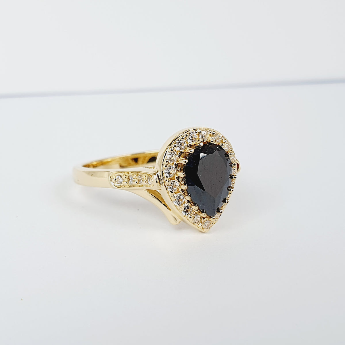 Anillo Gota negra oro 18k