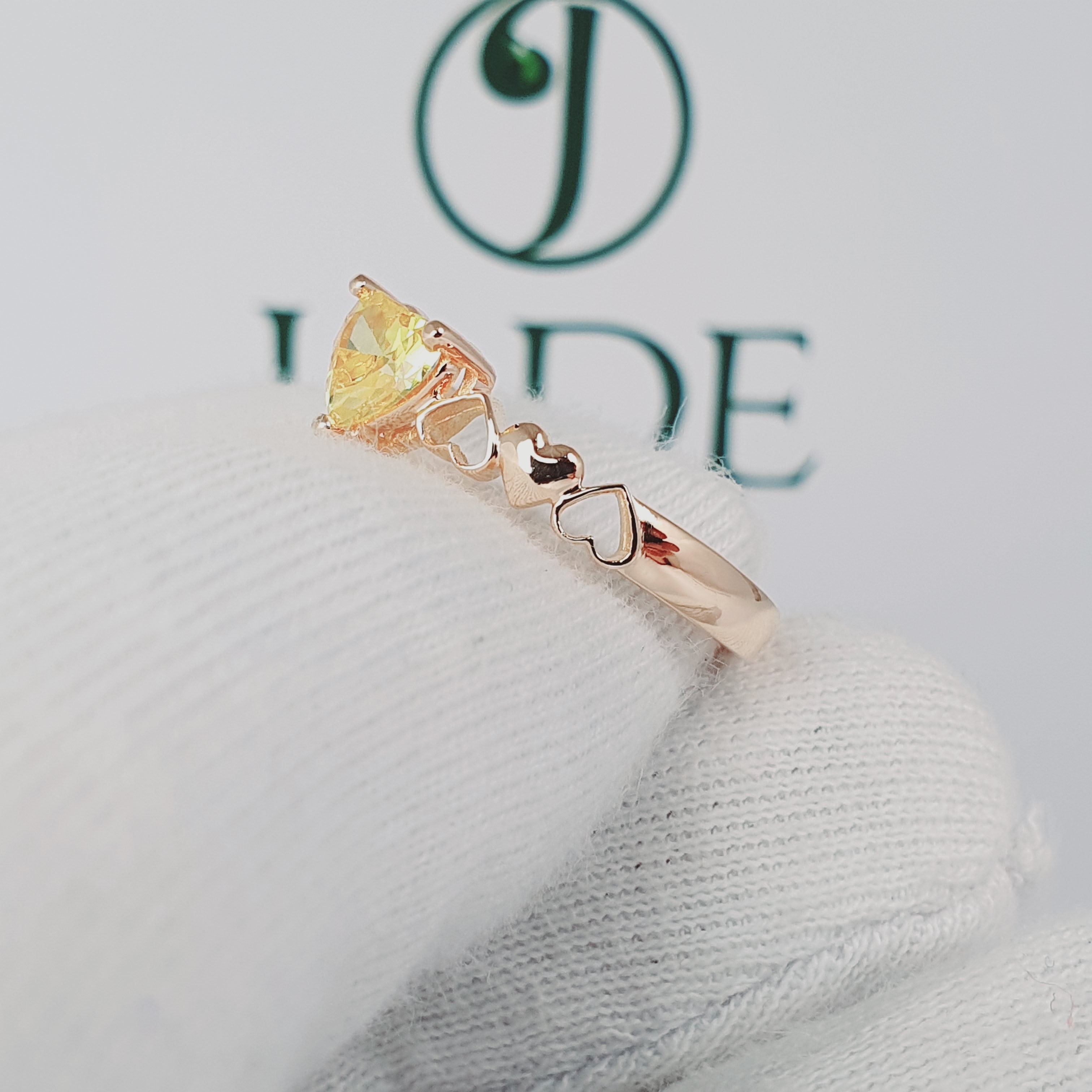 Sortija de corazón oro 18k