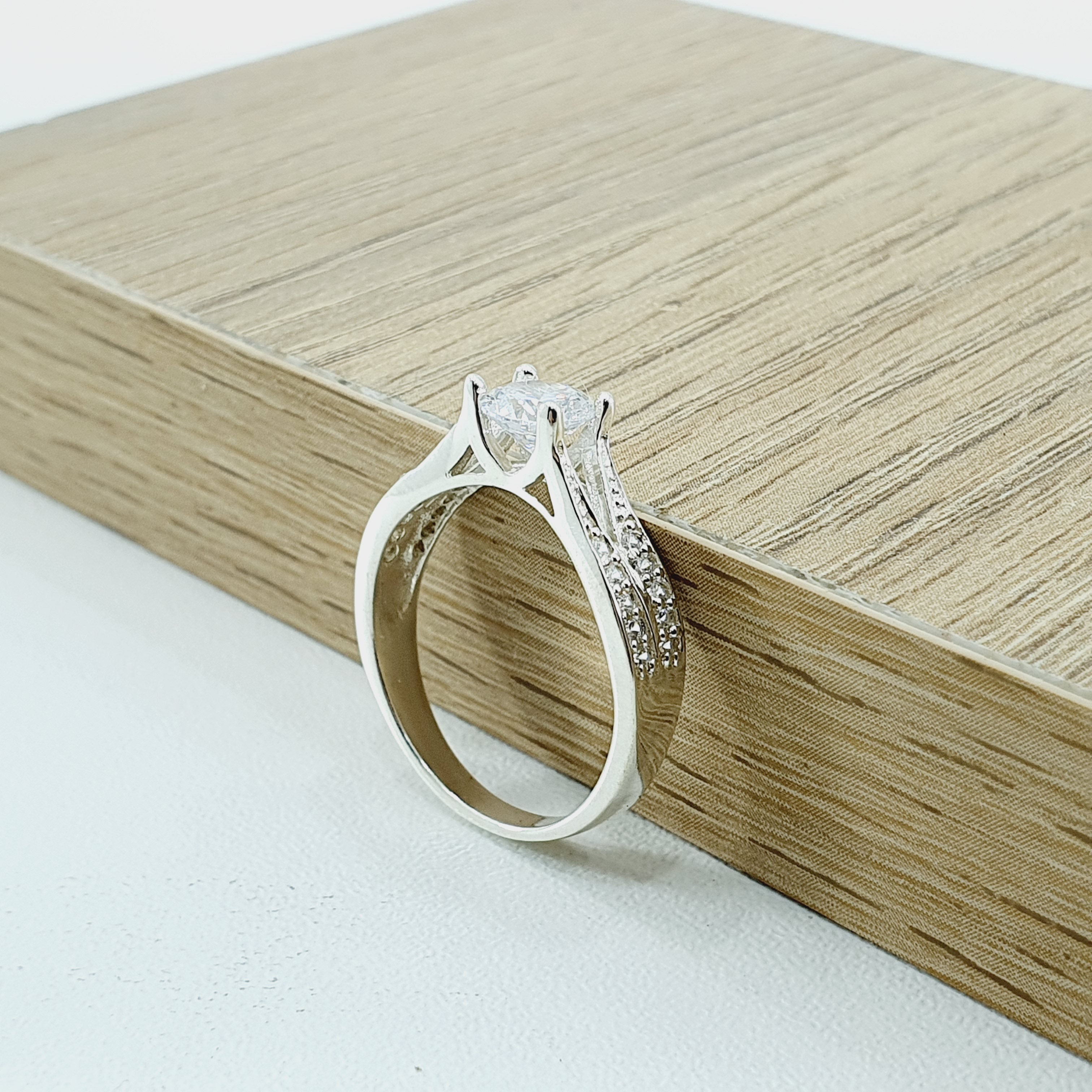 Anillo de compromiso Plata "Fech"