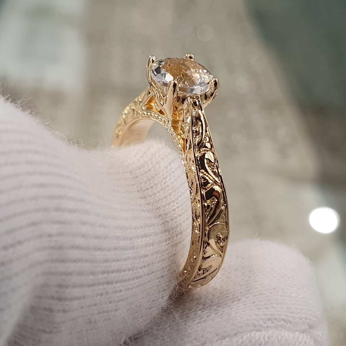 Anillo de Compromiso Brillit en Oro 18k