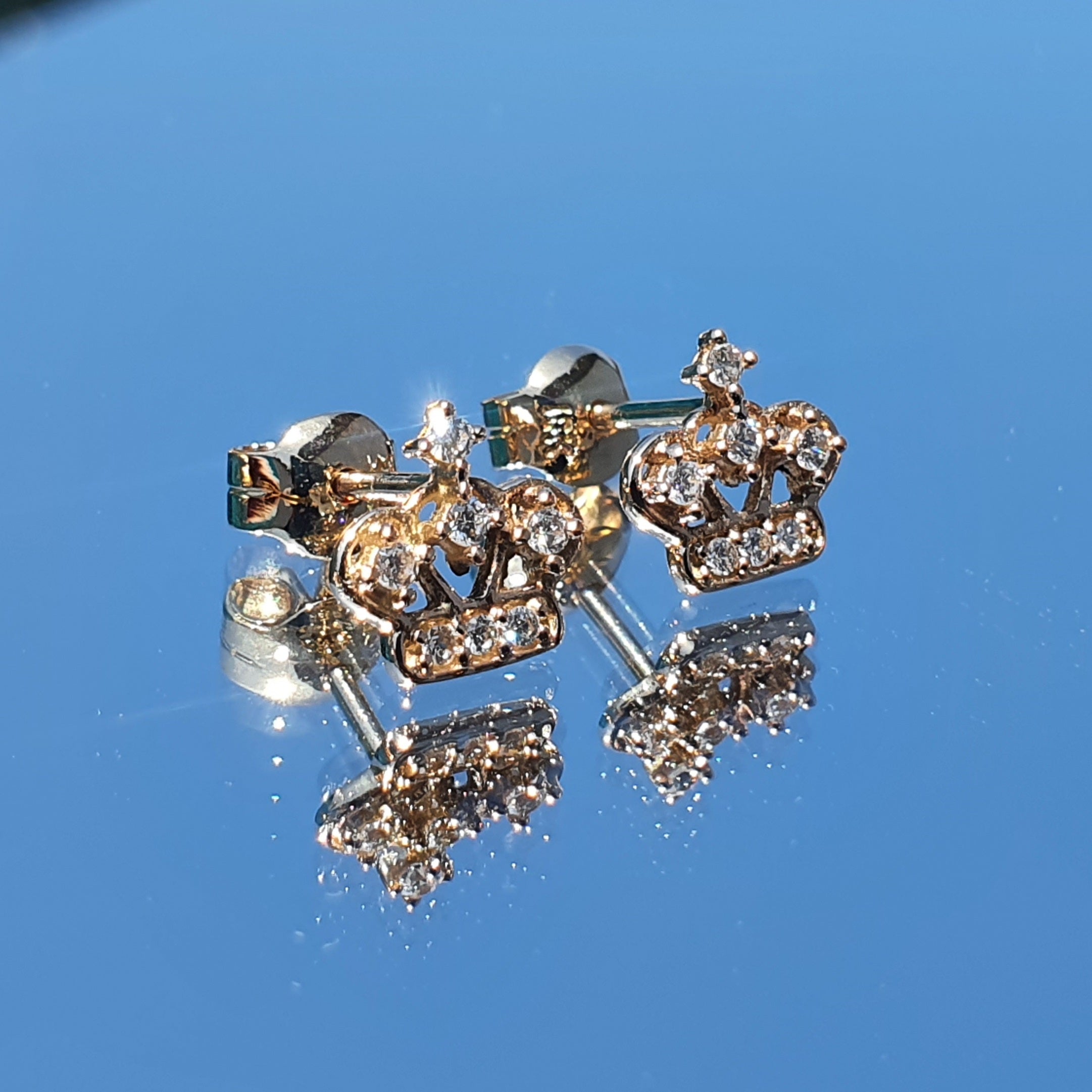 Aretes arete de corona reina princesa en oro18k