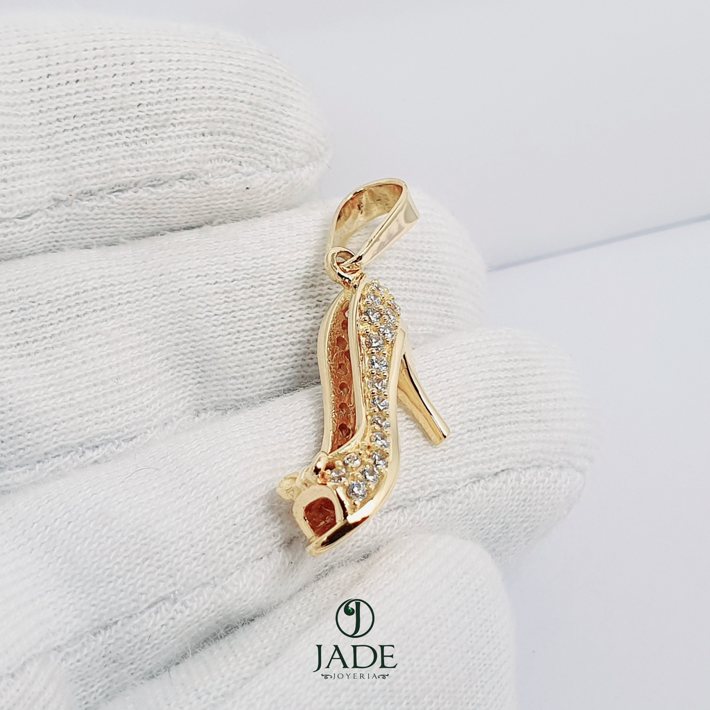 Dije de tacón de dama